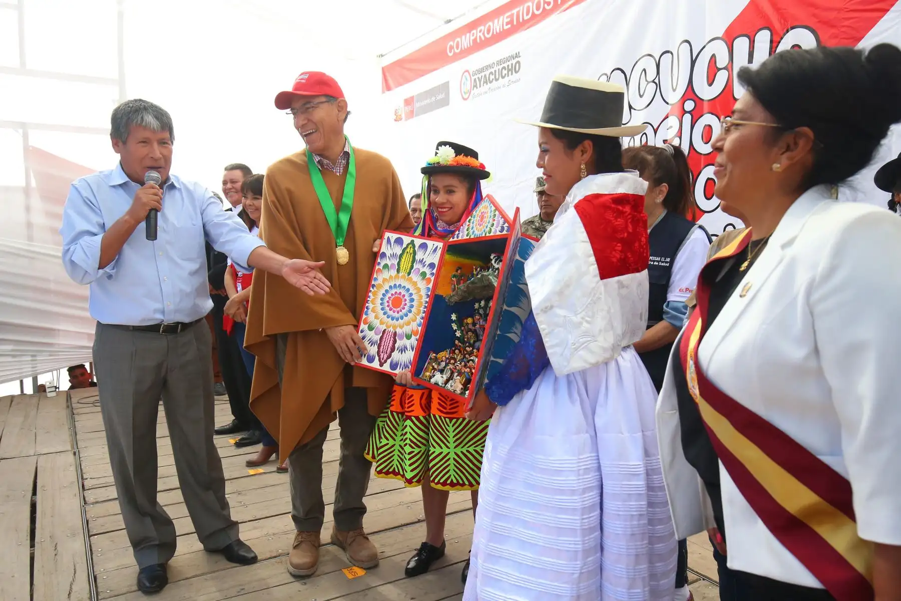 Presidente Martín Vizcarra lidera Jornada Nacional contra la Anemia en Plaza de Armas de Huanta.Foto: ANDINA/Prensa Presidencia
