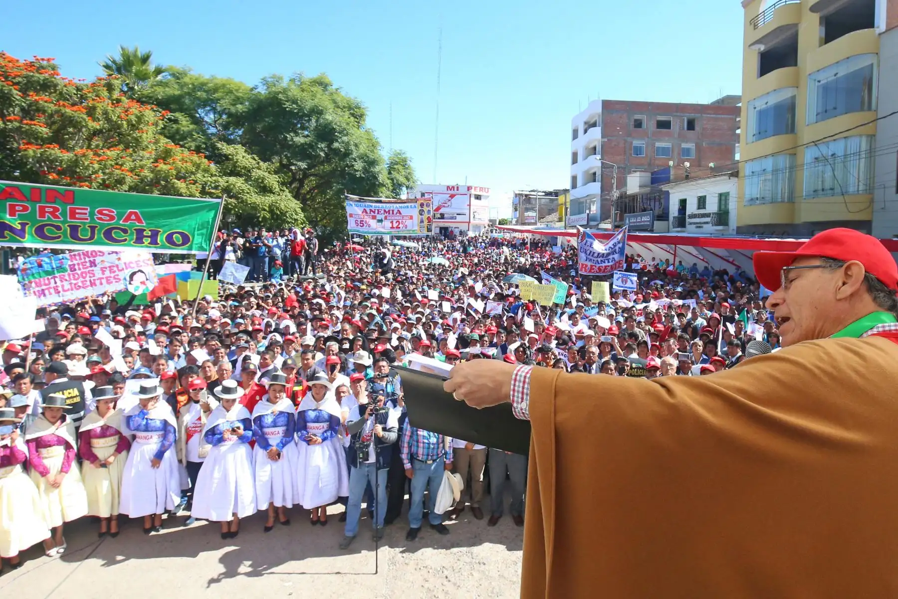 Presidente Martín Vizcarra lidera Jornada Nacional contra la Anemia en Plaza de Armas de Huanta.Foto: ANDINA/Prensa Presidencia