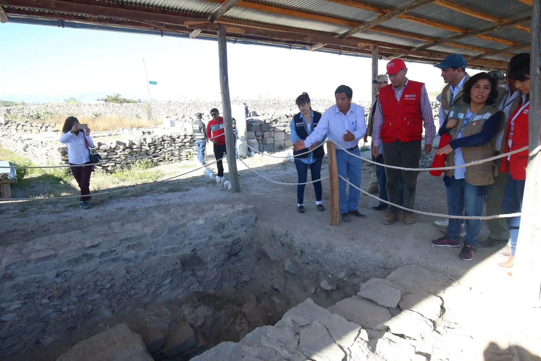 Presidente Martín Vizcarra inspeccionó  las obras de recuperación del   Complejo Arqueológico  Wari, en la región Ayacucho.Foto:ANDINA/Prensa Presidencia
