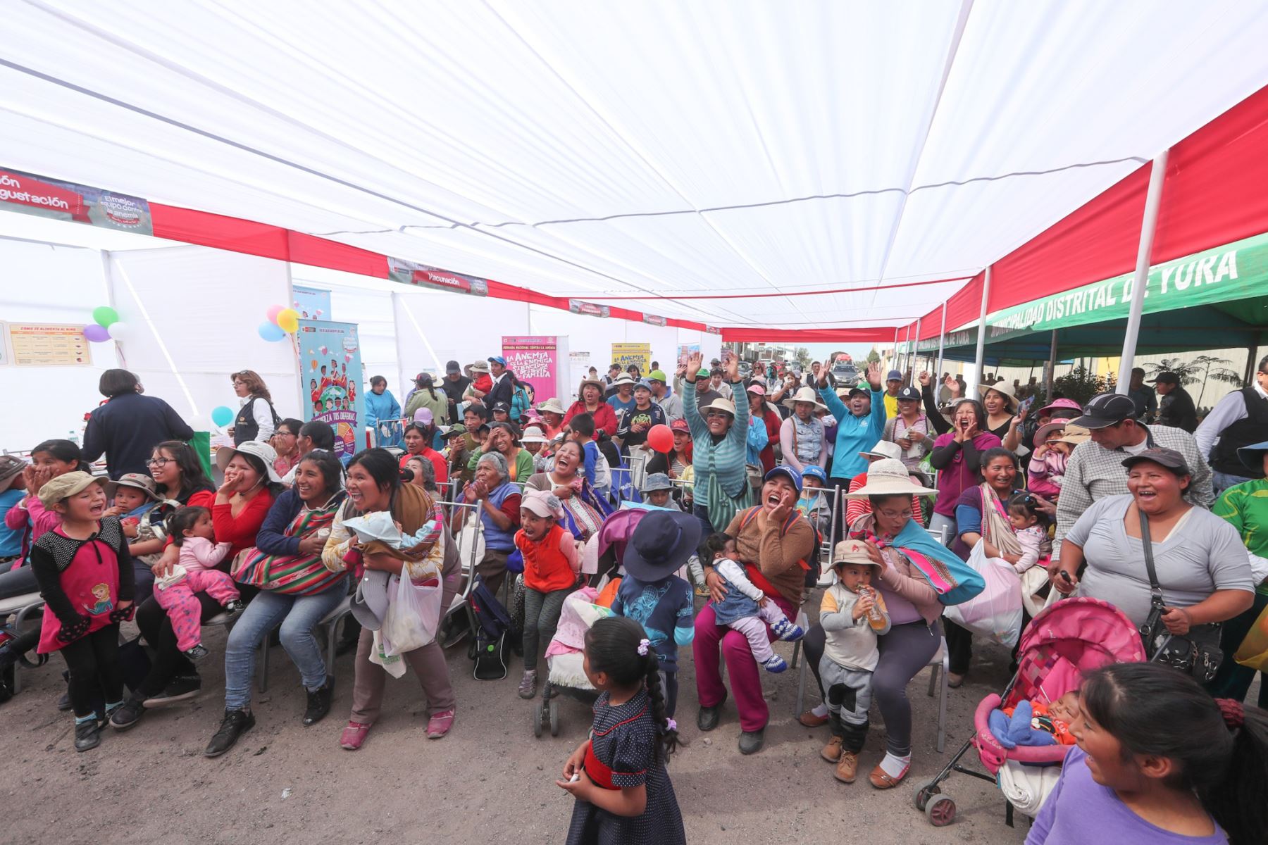 Ministro de Defensa  José Huerta, lideró el Lanzamiento de la Jornada Nacional contra la Anemia, en la región de Arequipa.Foto:ANDINA/ MIndef
