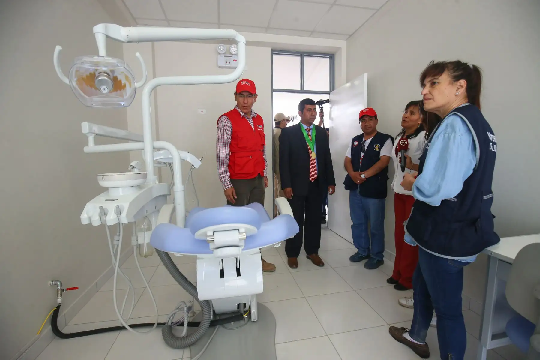 Jefe de Estado Martín Vizcarra inspeccionó el Centro de Salud de Luricocha en Huanta. Foto: ANDINA/Prensa Presidencia