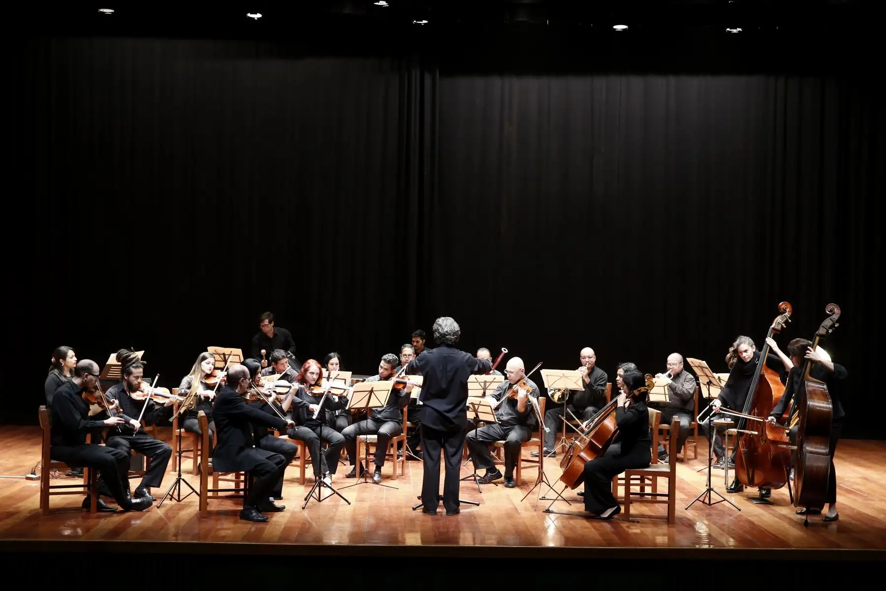 Sinfónika debuta tocando bandas sonoras de películas famosas en el mundo, el sábado 2 de junio en el teatro de la Unifé. Foto: ANDINA/Melina Mejía