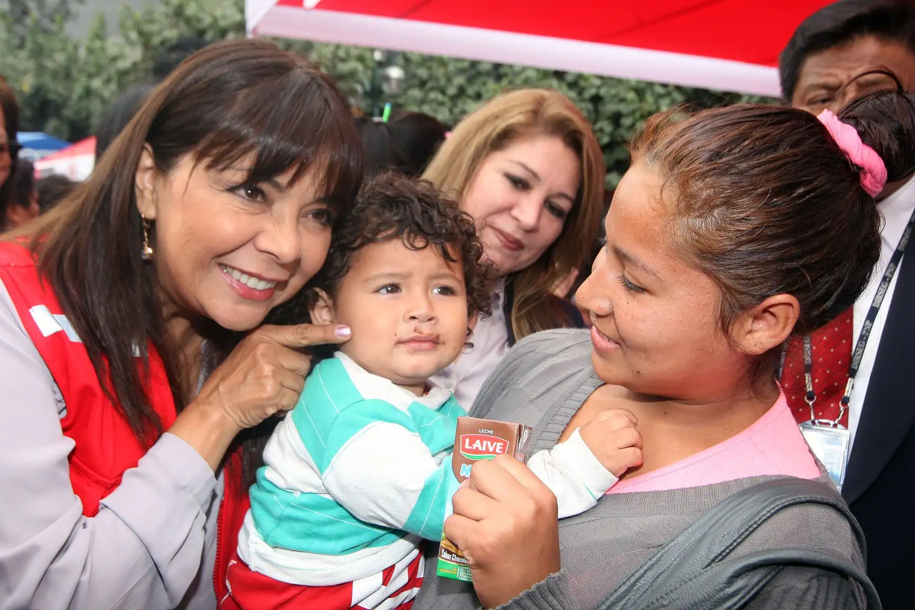Ministra de inclusion social Liliana La Rosa pone en funcionamiento la "Ventanilla unica social", en Ventanila.Foto:ANDINA/Héctor Vinces.