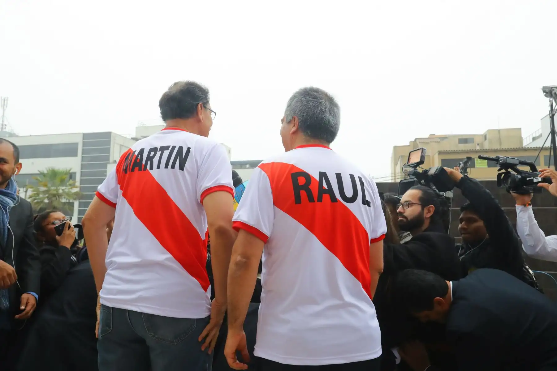 Jefe del Estado, Martín Vizcarra, encabeza lanzamiento de la campaña  "Guerreros mype"