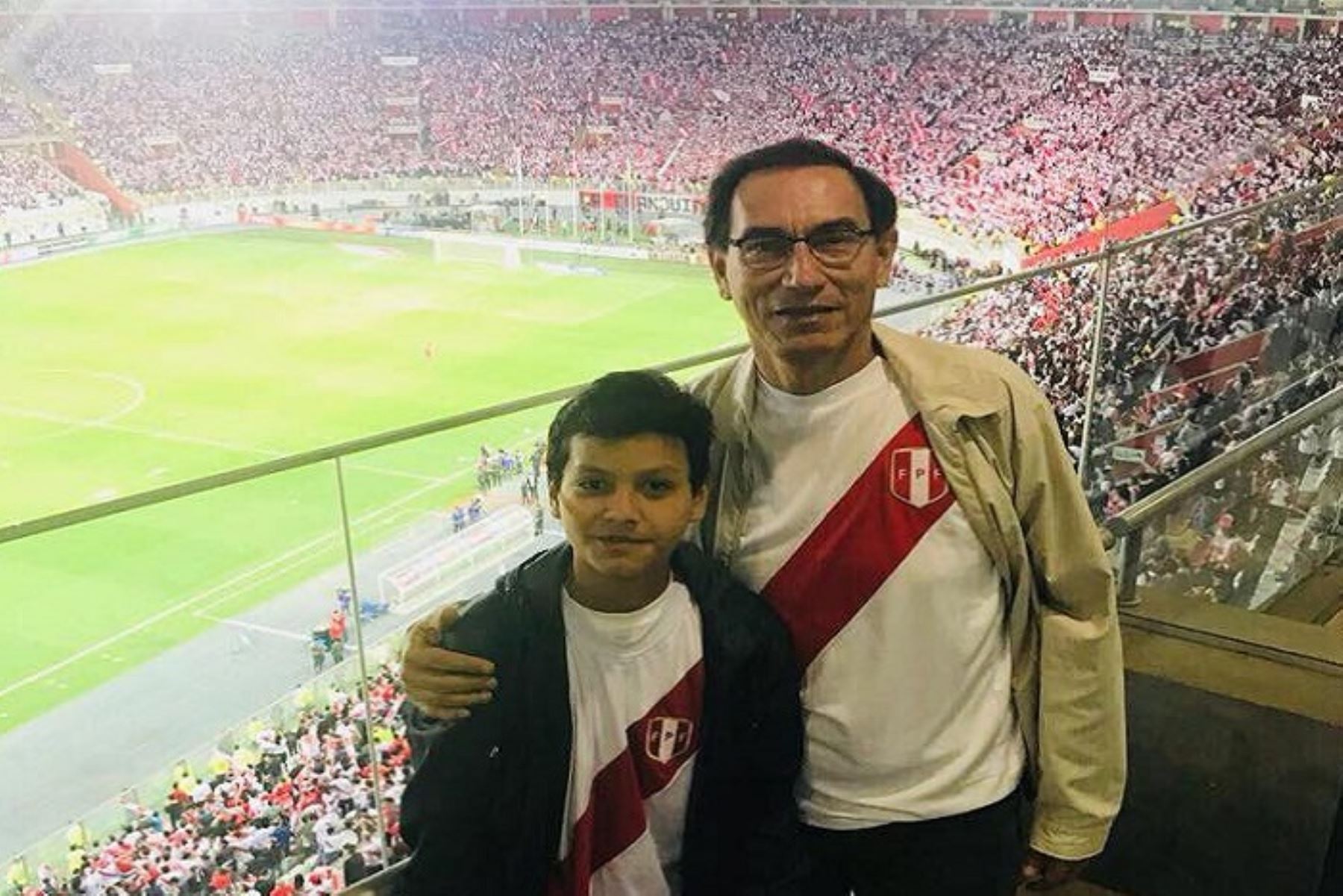 Presidente Martín Vizcarra también asistió al estadio a alentar a la selección peruana de fútbol. Foto: ANDINA/archivo
