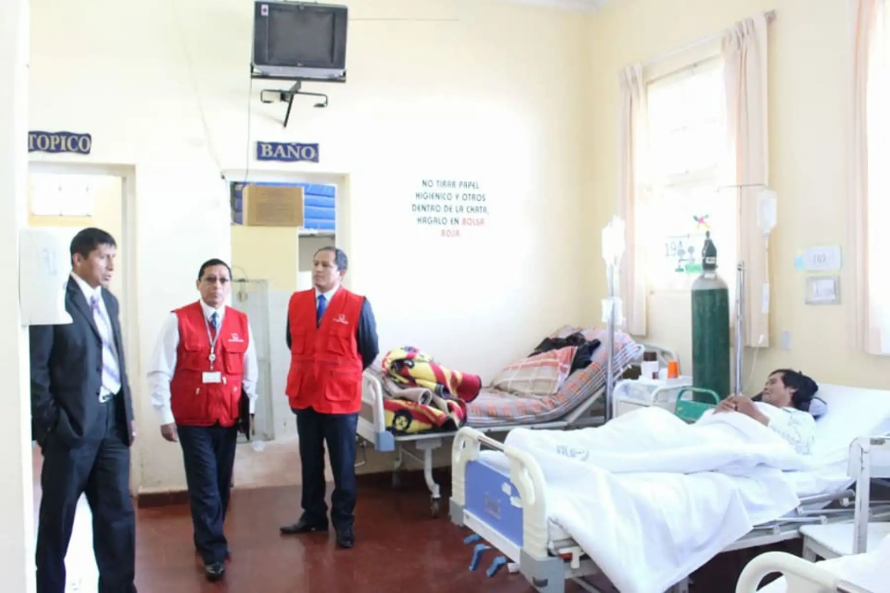 Contraloría supervisa 12 hospitales del Minsa Y 2 de EsSalud en Junín. ANDINA