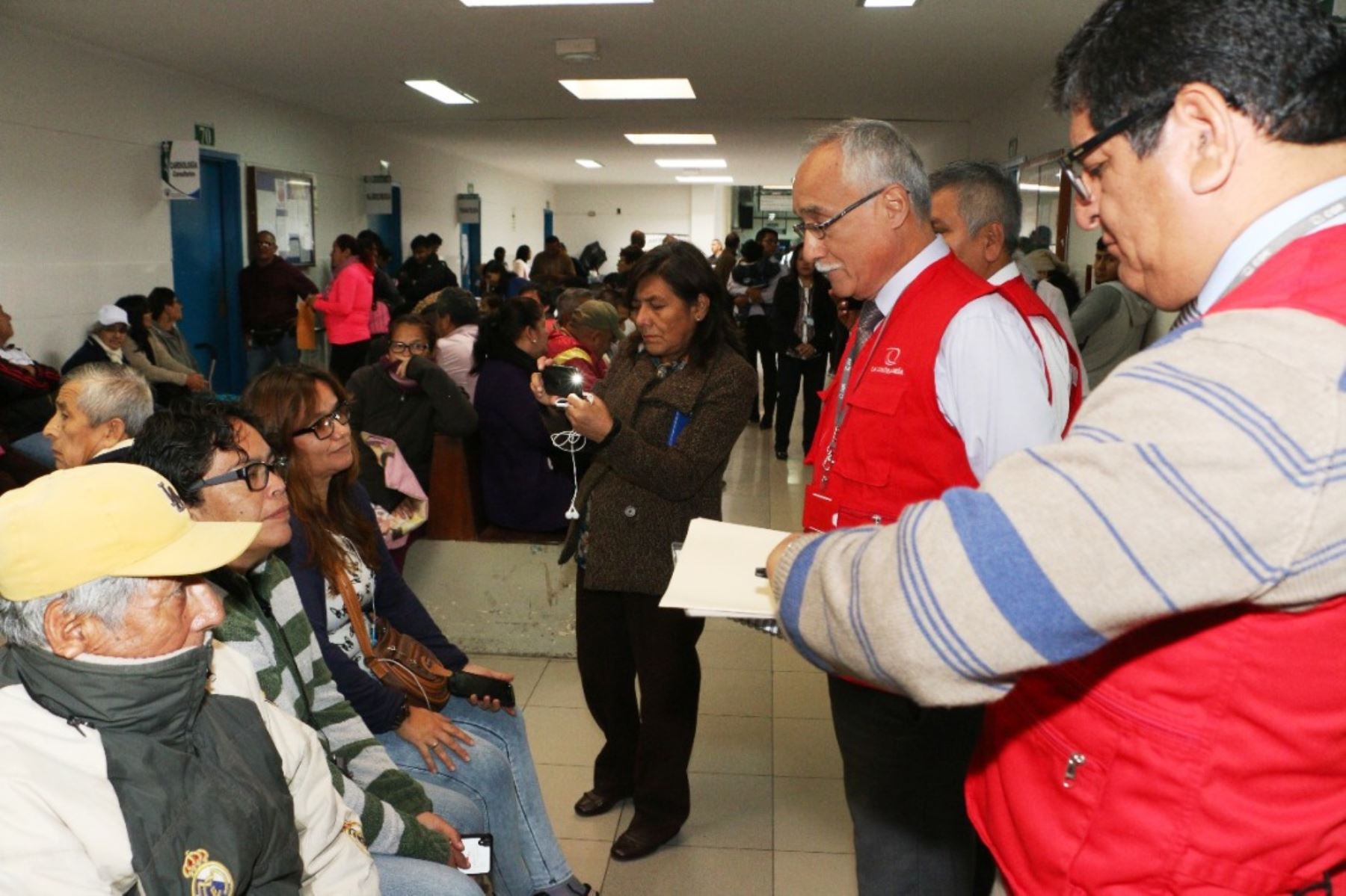 Funcionarios de la Contraloría supervisaron el Hospital Nacional Daniel Alcides Carrión del Callao. Foto: ANDINA/Difusión.