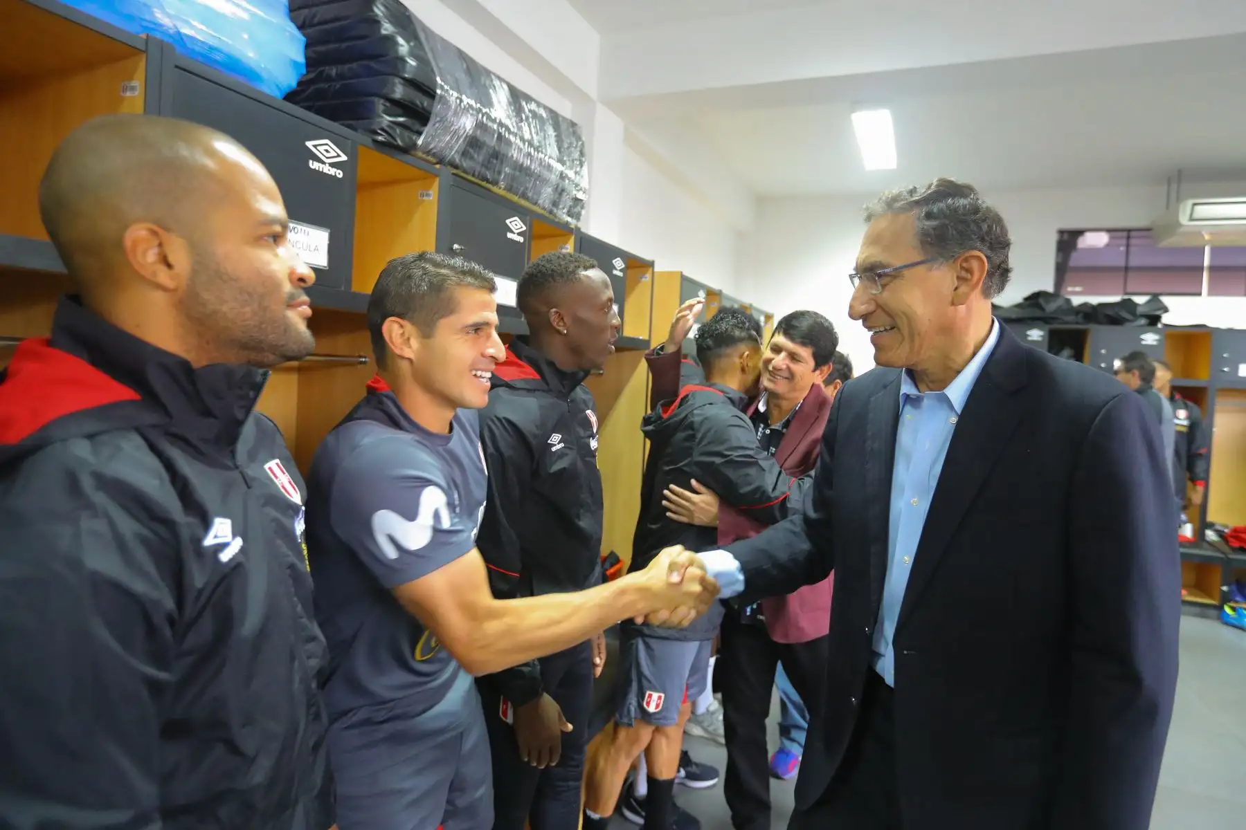 Jefe de Estado Martín Vizcarra, despide a la selección peruana de fútbol en la Videna. Foto:ANDINA /Presidencia