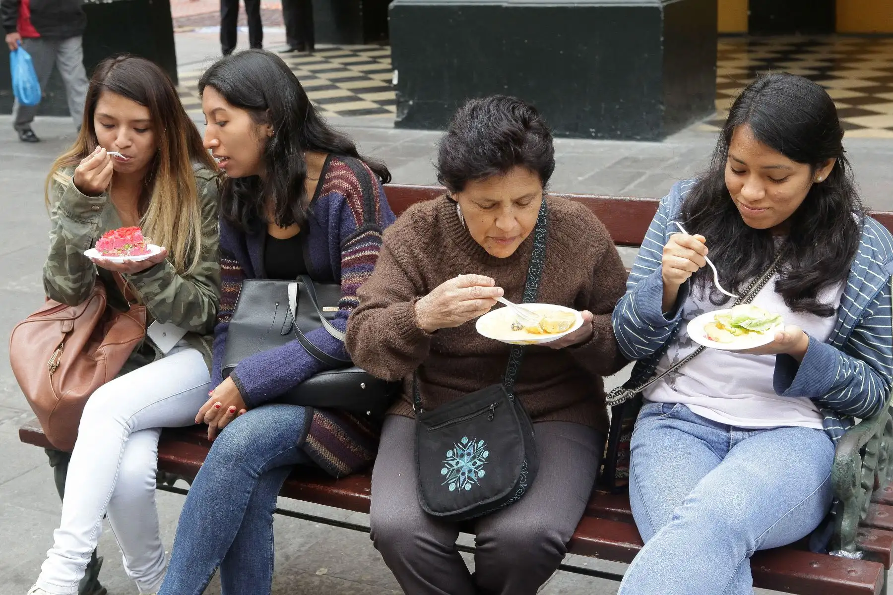 Feria gastronómica,"Causa por la blanquiroja"organizada por la  Municipalidad de Lima,en el marco del Dia Mundial de la papa.Foto:ANDINA/Héctor Vinces.