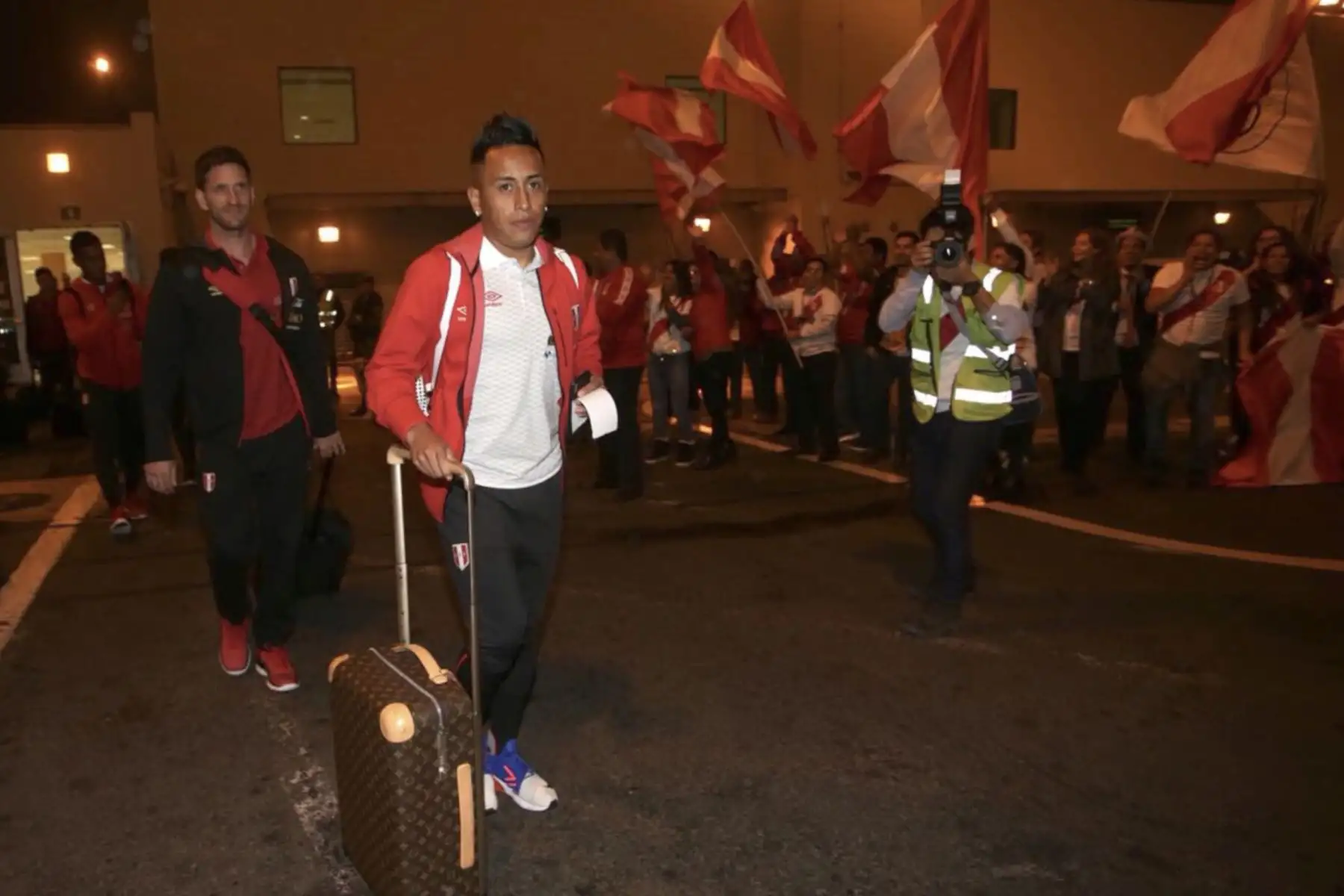 Llegada de la Selección  Peruana al aeropuerto Jorge Chavez, rumbo al Mundial Rusia 2018. Foto: ANDINA/FPF
