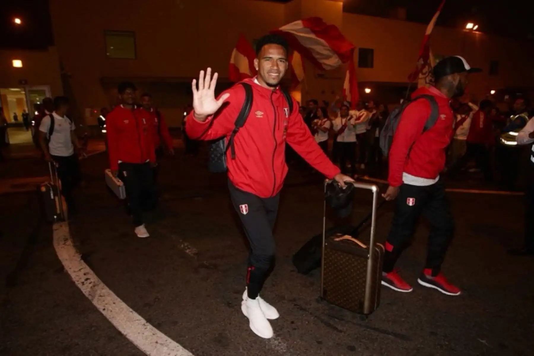 La selección es esperado por un grupo importante e hinchas en Suiza
