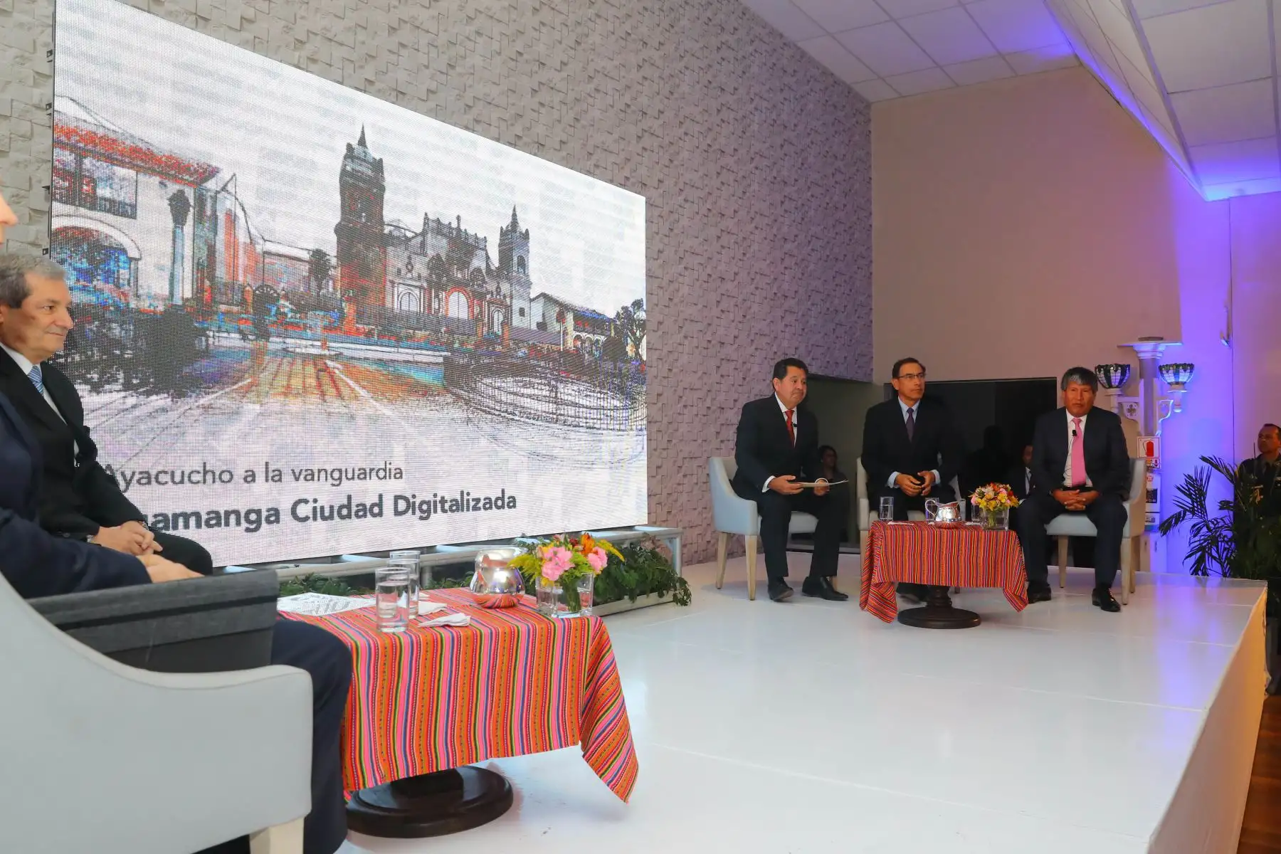El presidente Martin Vizcarra participó en el lanzamiento de Huamanga Ciudad Digital. Foto: ANDINA/Prensa Presidencia
