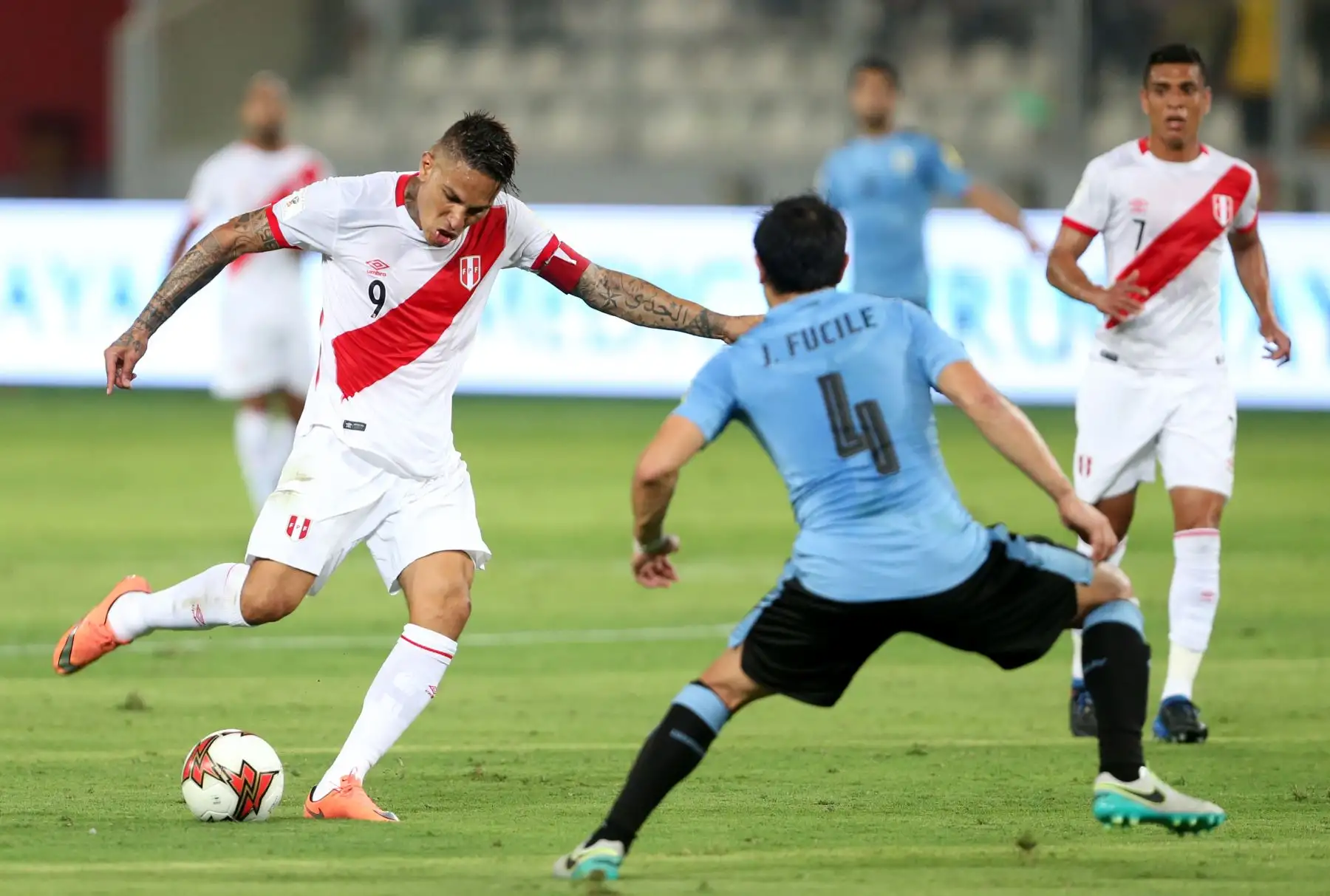 Lima - 28 marzo 2017 /  Partido entre las selecciones de Perú vs. Uruguay por la fecha 14 de la eliminatoria a Rusia 2018. Foto: ANDINA/Vidal Tarqui