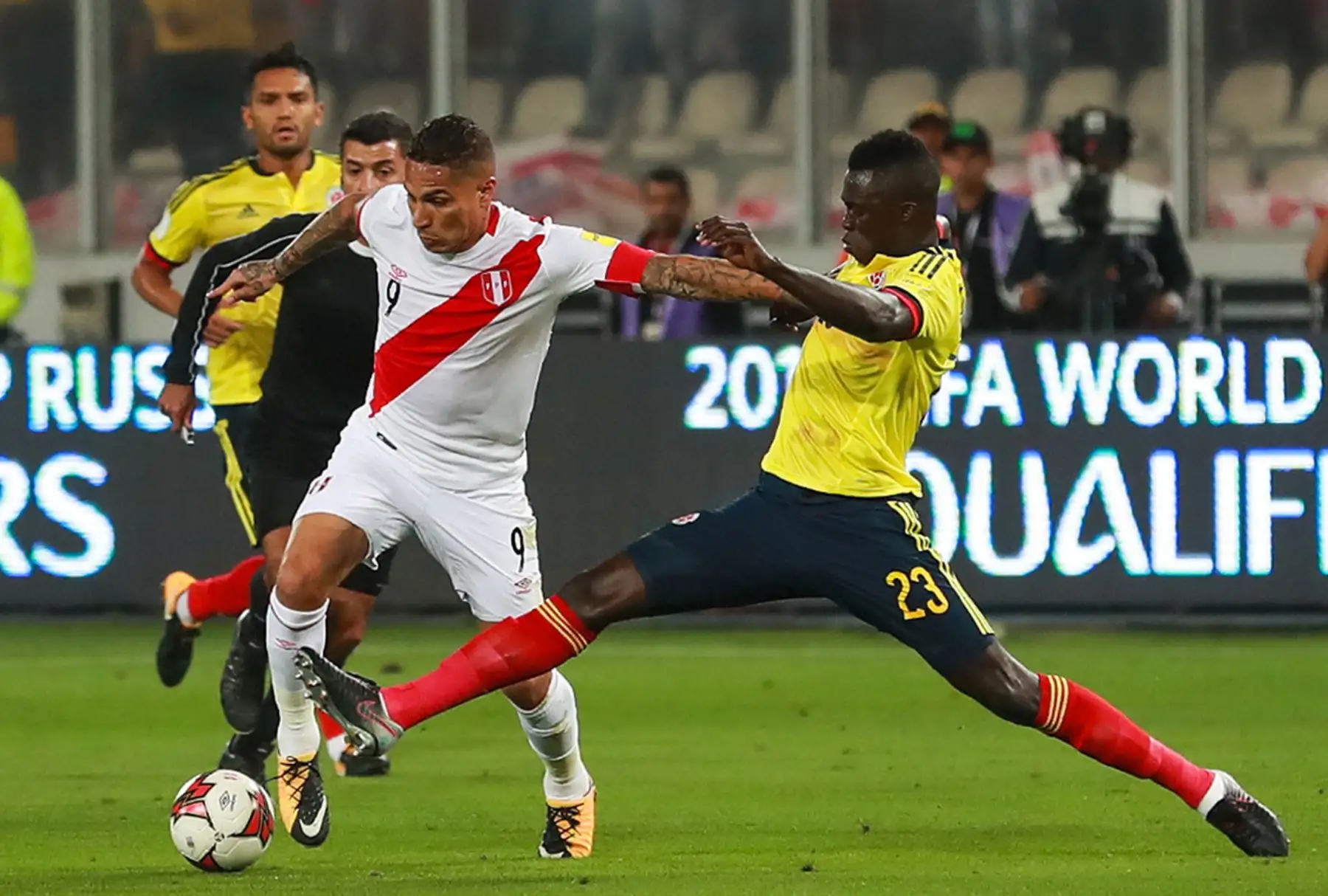 LIMA,PERÚ- OCTUBRE 10. La selección peruana de fútbol se enfrenta a su similar de Colombia por las eliminatorias sudamericanas al mundial de Rusia 2018. Foto: ANDINA/Carlos Lezama