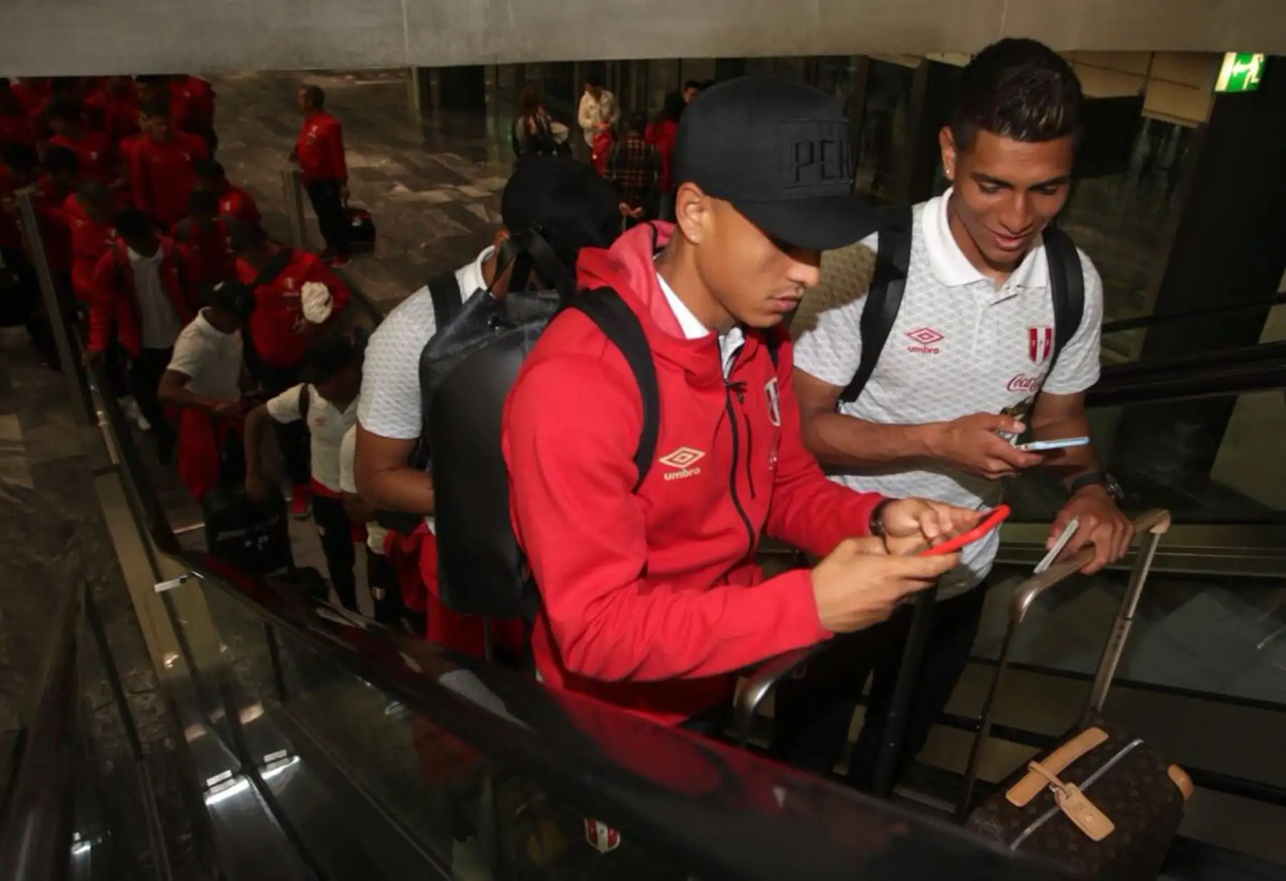 Antes de llegar a Austria, los muchachos de la selección peruana, estuvieron en Suiza y nos regalaron estas postales.Foto: ANDINA/FPF