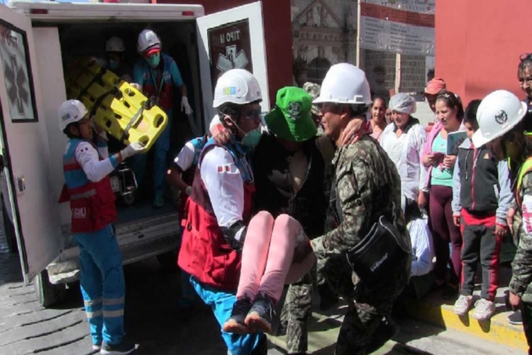 Simulacro de sismo dejó 14 muertos al “colapsar” infraestructuras en Huamanga