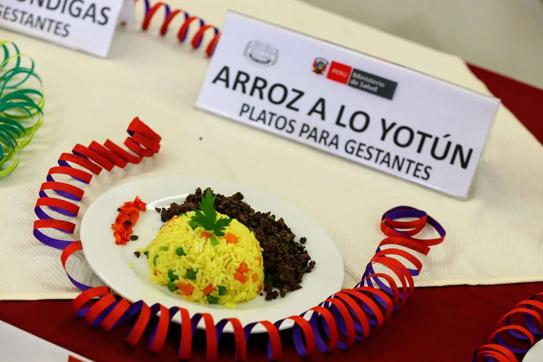 El MINSA otorga reconocimiento a "madres mundialistas" que apoyan la Jornada Nacional contra la Anemia. Foto: ANDINA/Luis Iparraguirre