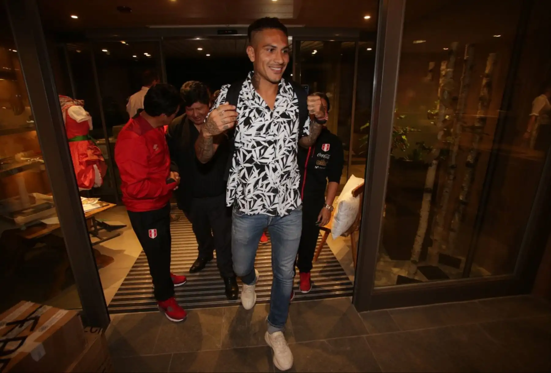 El capitán Paolo Guerrero se encontró con la Selección en Austria.Foto: ANDINA/FPF