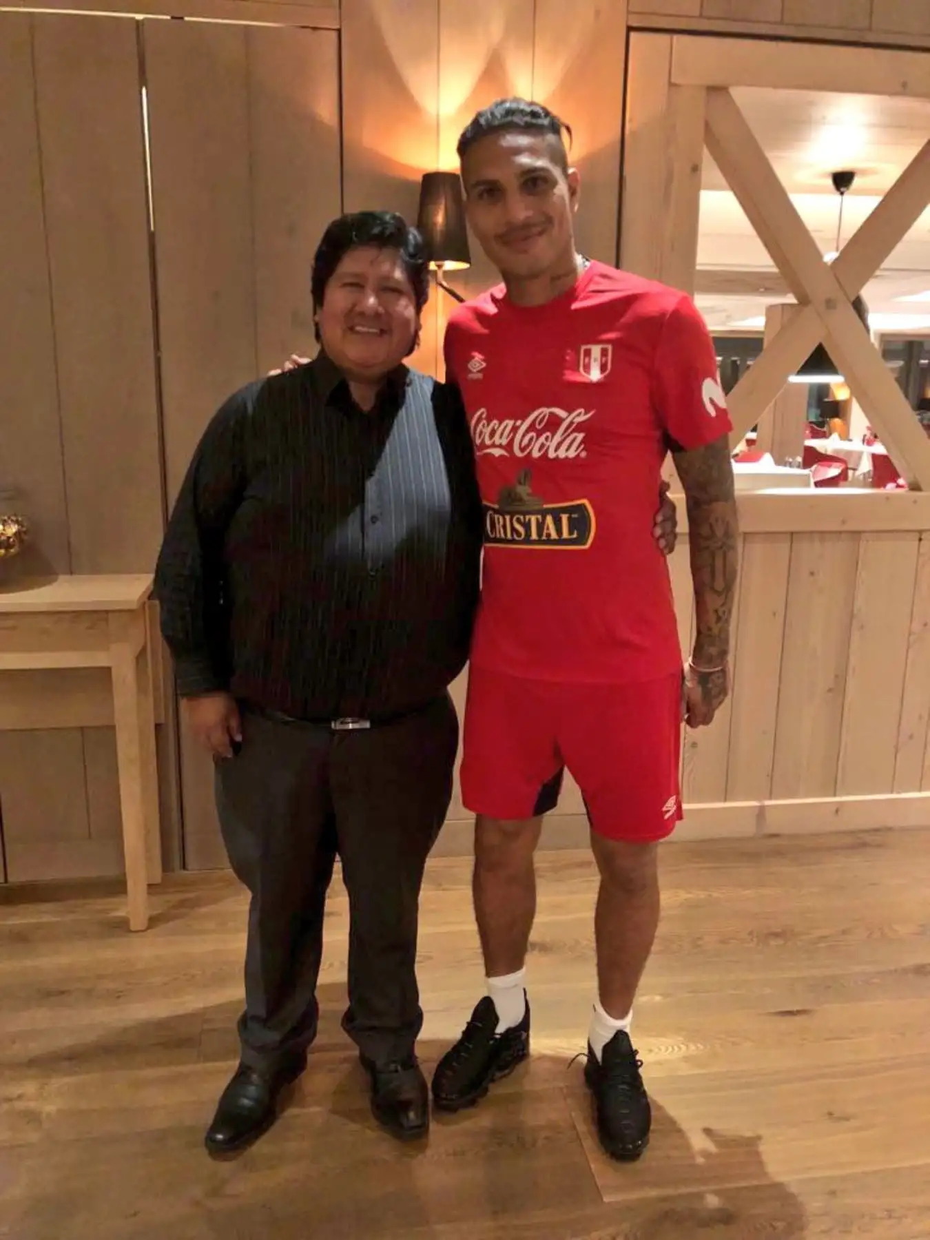 El capitán Paolo Guerrero se encontró con la Selección en Austria.Foto: ANDINA/FPF