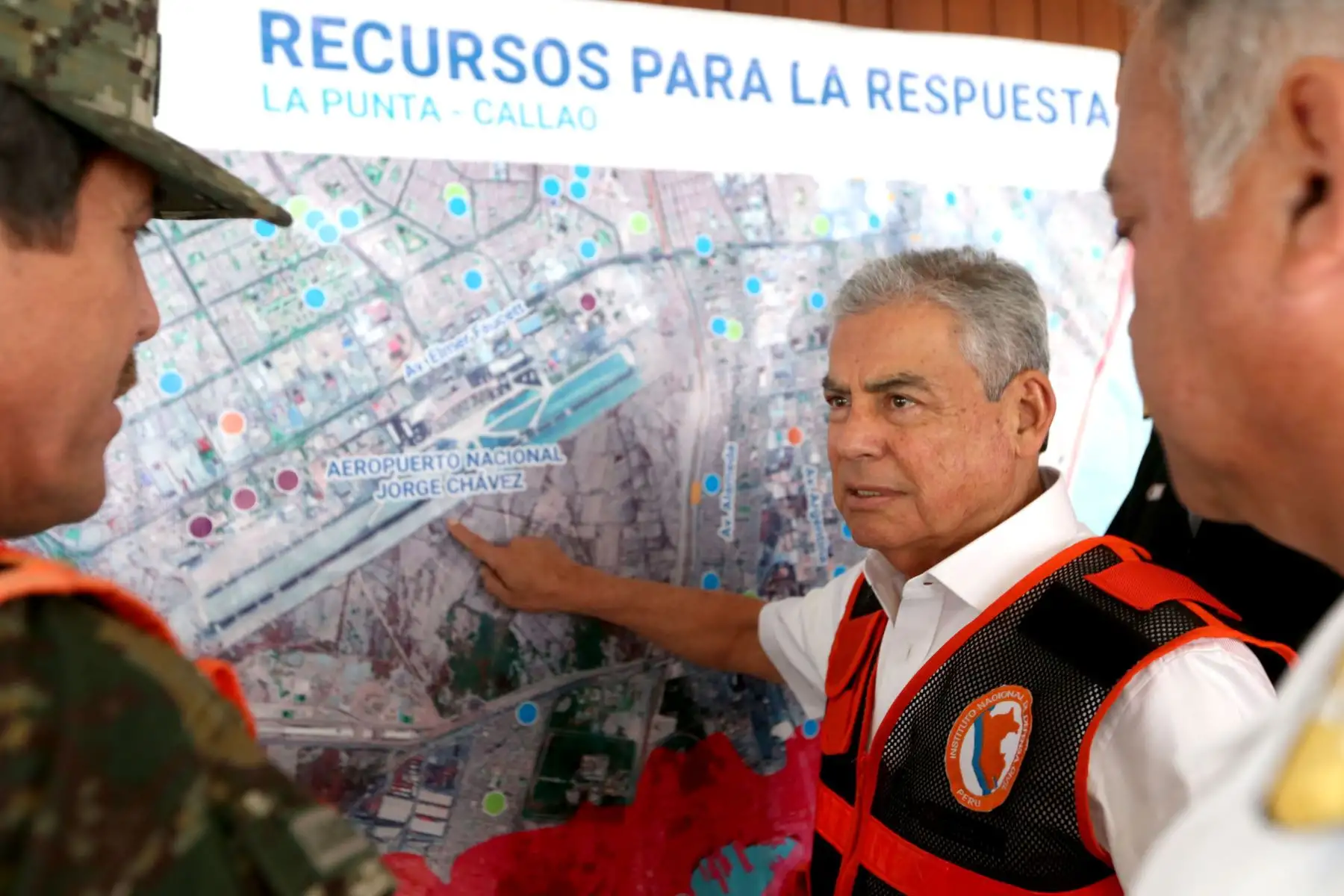 Presidente del Consejo de Ministros  Cesar Villanueva y autoridades supervisan el simulacro de sismo seguido de tsunami en La Punta Callao. Foto: ANDINA/Dante Zegarra