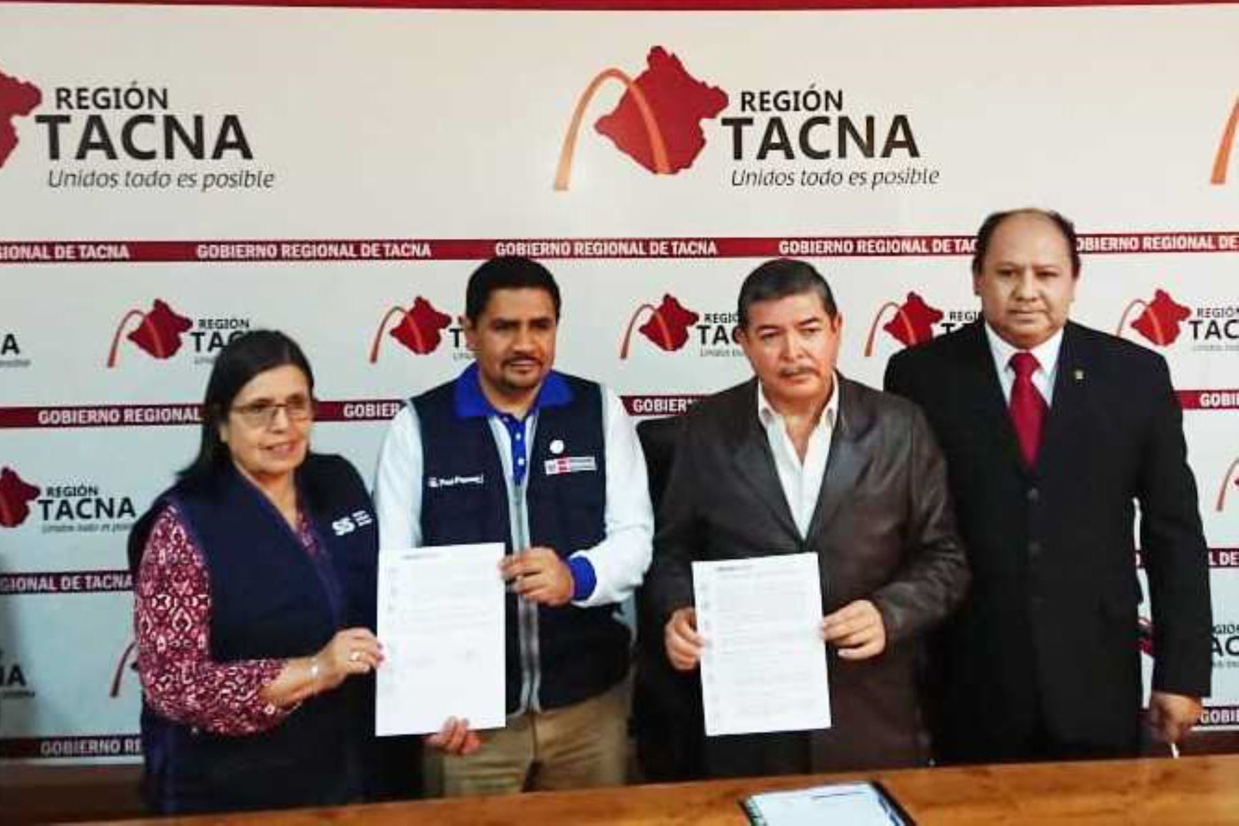 El Seguro Integral de Salud (SIS) y el Gobierno Regional de Tacna suscribieron una adenda al Convenio de Compra de Servicios, con el objetivo de garantizar el financiamiento de la atención médica de más de 150,000 afiliados al SIS en la región sureña.