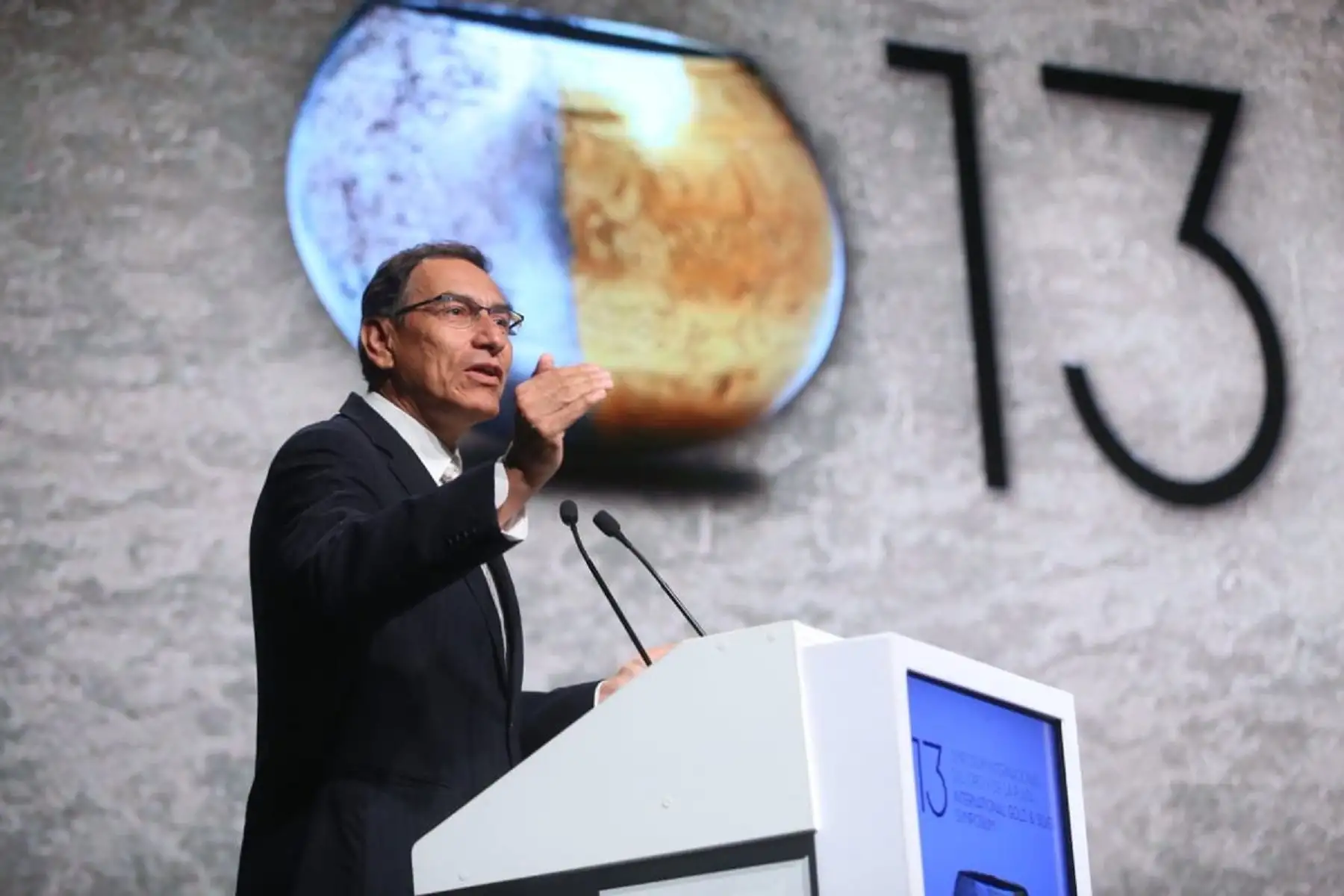 Presidente Martín Vizcarra, participa del Simposium Internacional del Oro y la Plata.