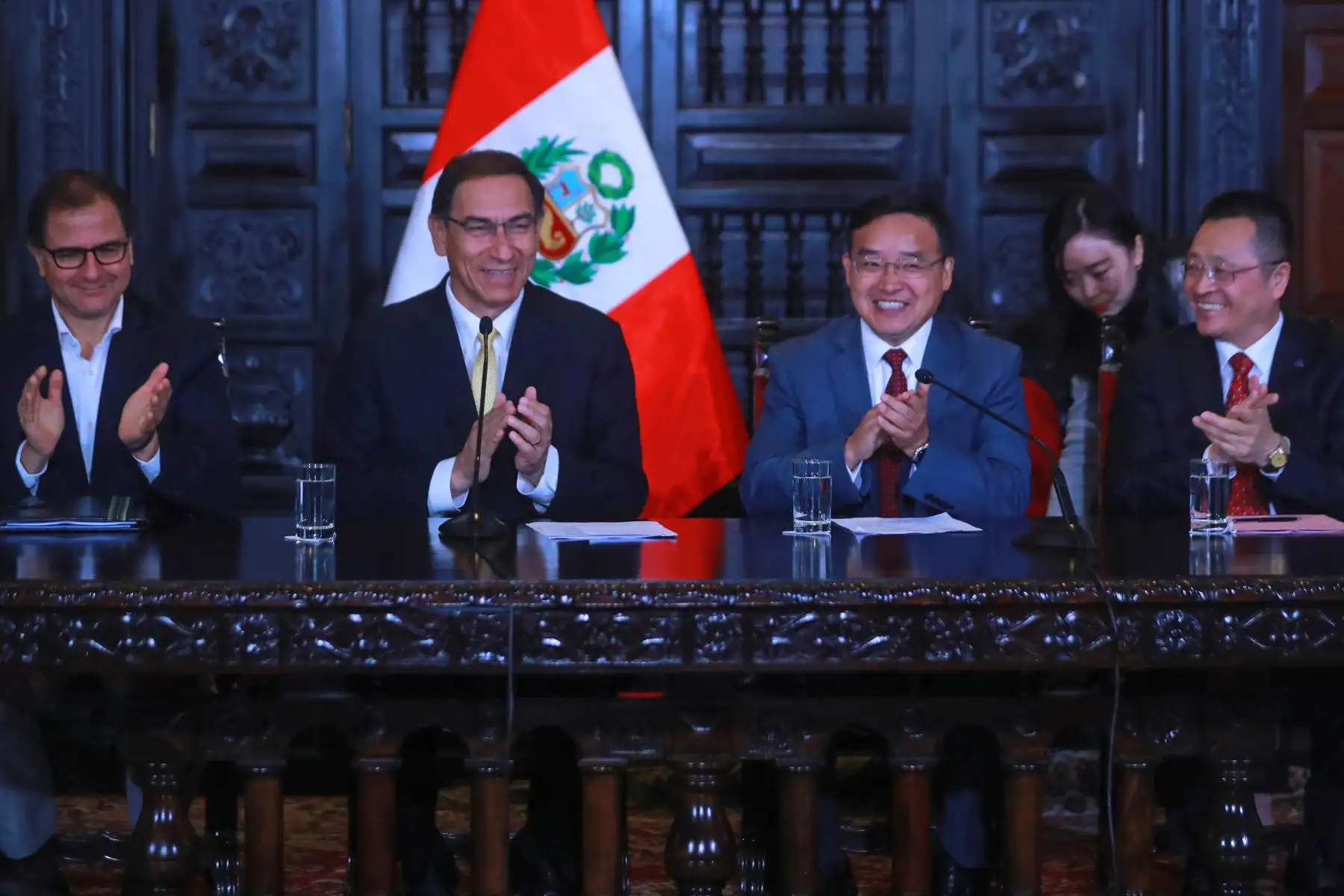 Jefe de Estado Martín Vizcarra, participa en anuncio de expansión del proyecto de Toromocho en Palacio de Gobierno.Foto: ANDINA/Prensa Presidencia