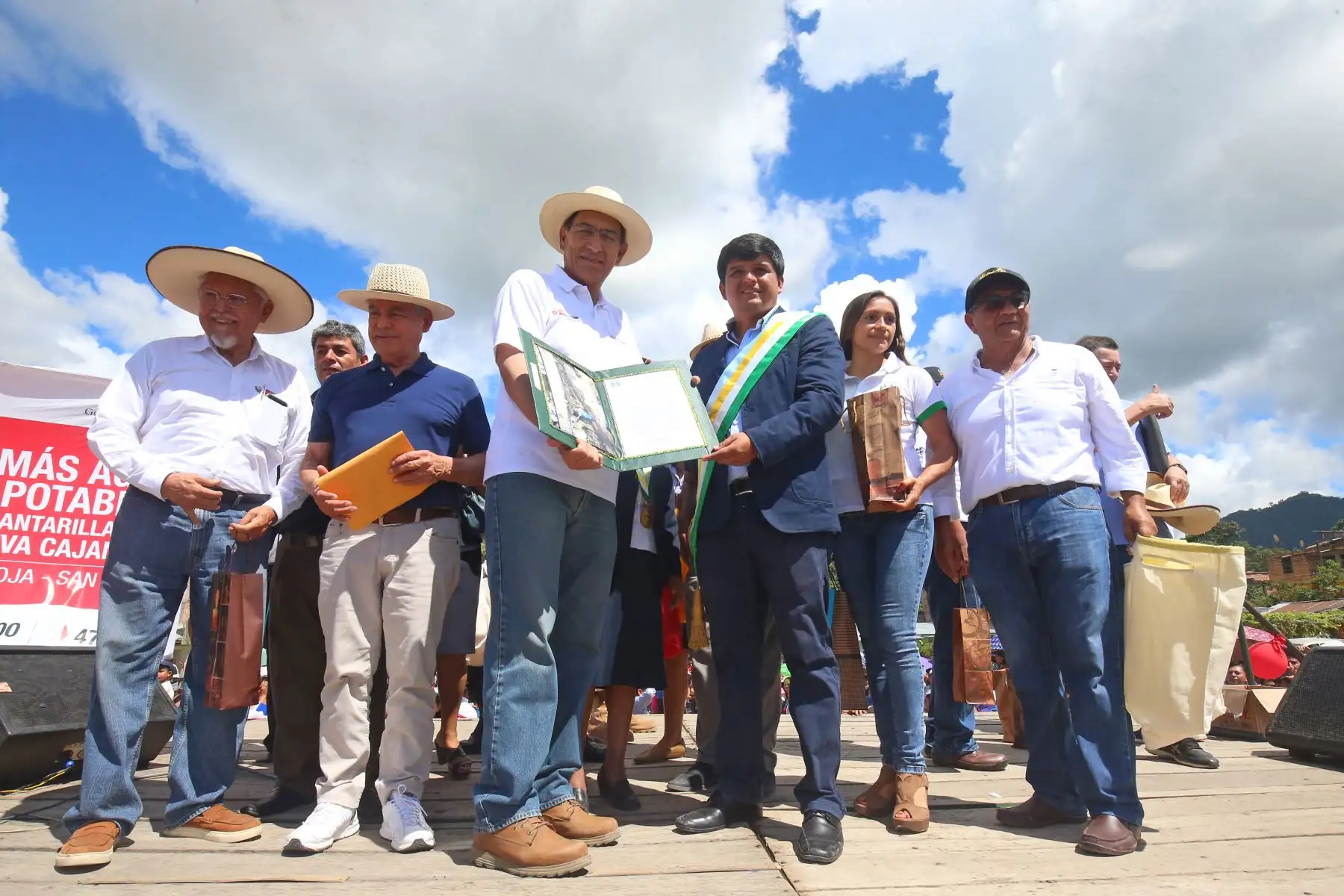 Presidente Vizcarra anuncia transferencia de recursos para proyectos de agua potable y saneamiento en Nueva Cajamarca ,San Martín.Foto: ANDINA/Prensa Presidencia