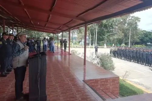 El ministro del Interior, Mauro Medina Guimaraes, exhortó a los agentes de la Policía Nacional del Perú (PNP) que laboran en la región San Martín a cumplir con su trabajo con mística, vocación de servicio y alto espíritu de cumplimiento del deber para proteger a la ciudadanía.