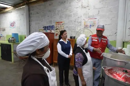 El director ejecutivo del Programa Nacional de Alimentación Escolar Qali Warma, del Ministerio de Desarrollo e Inclusión Social (Midis), Mario Ríos, realizó una visita inopinada a las instituciones educativas de la región Piura, a fin de verificar el desarrollo de la gestión del servicio alimentario escolar.