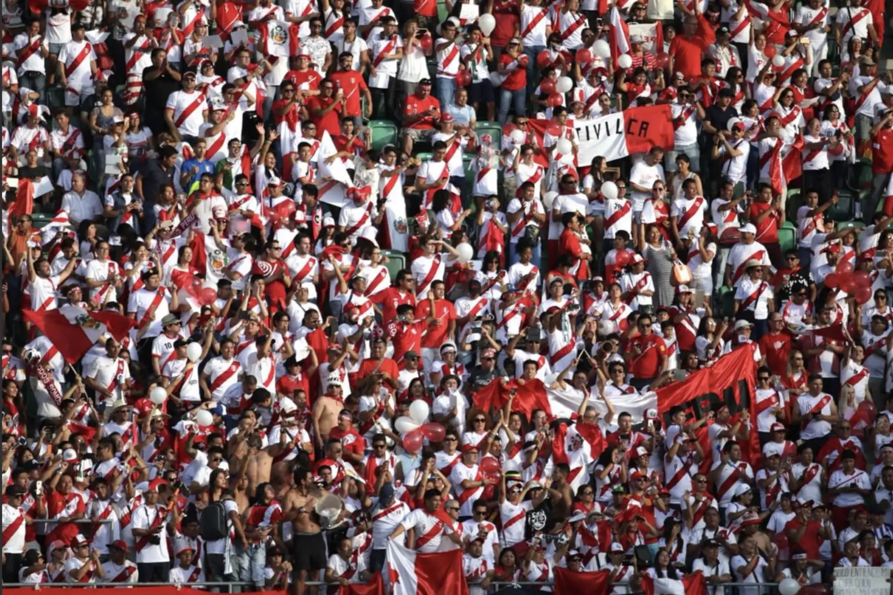 Perú derrotó 3-0 a Arabia Saudita y sumó su décimo cuarto partido sin perder.Foto.ANDINA/FPF