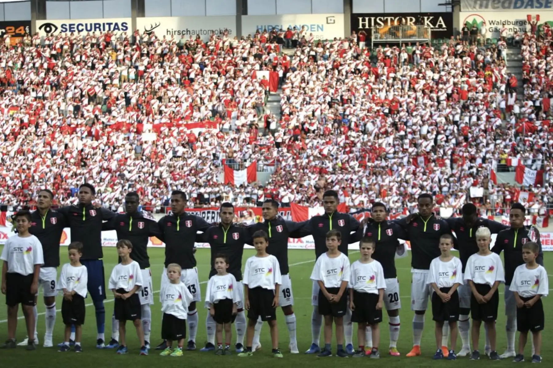 Perú derrotó 3-0 a Arabia Saudita y sumó su décimo cuarto partido sin perder.Foto.ANDINA/FPF