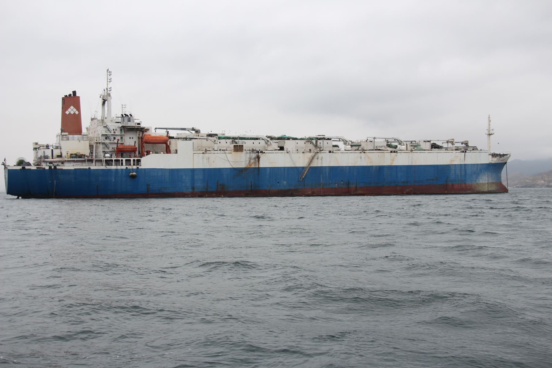 Fiscalía inspecciona a embarcación de origen chino Damanzaihao, acusada de contaminar el mar en Chimbote. ANDINA/Difusión