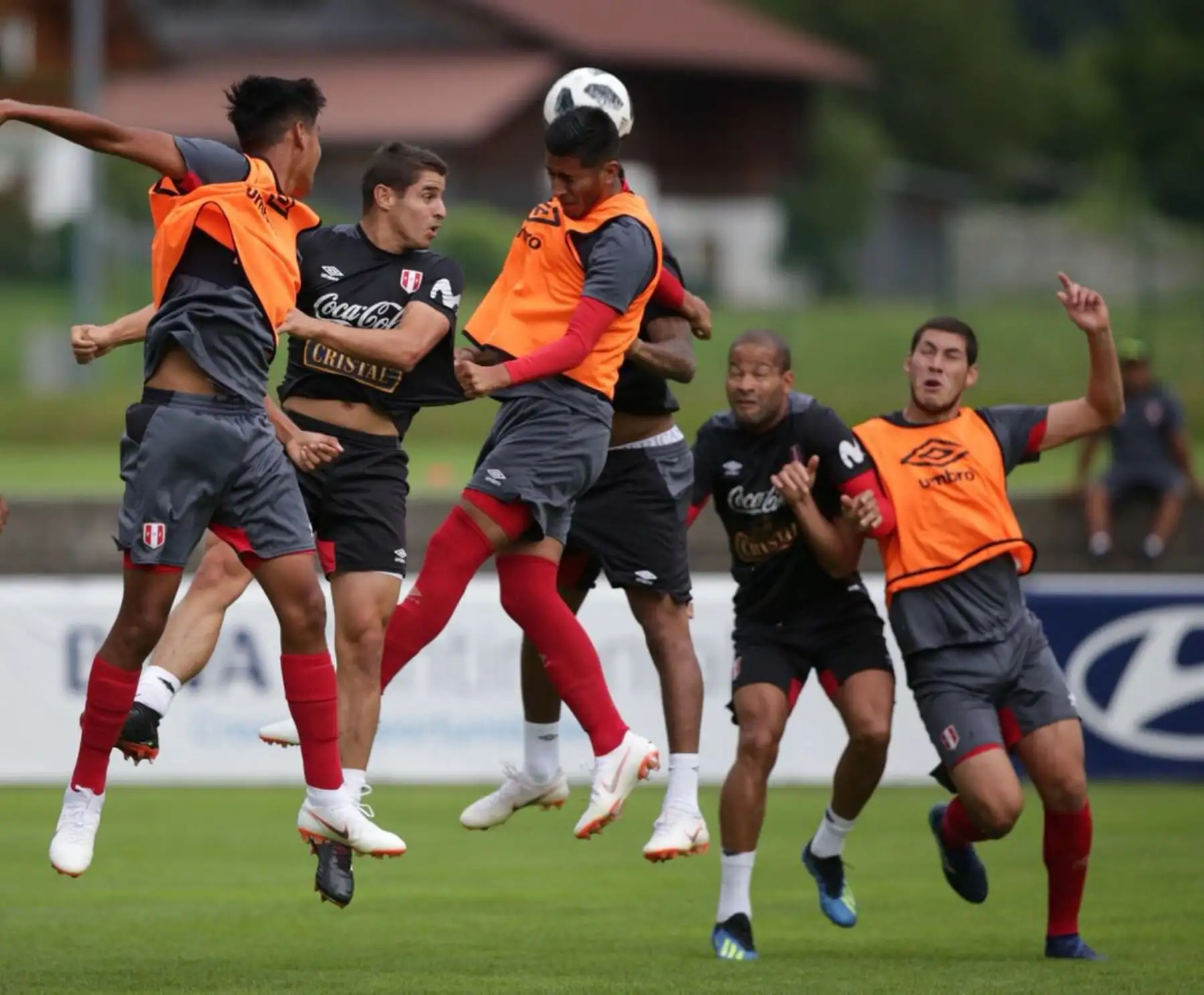 La selección peruana hoy sus entrenamientos en Austria tras derrotar el domingo a Arabia Saudi por 3 a 0 en el marco de su preparación al Mundial Rusia 2018.Foto: ANDINA/FPF