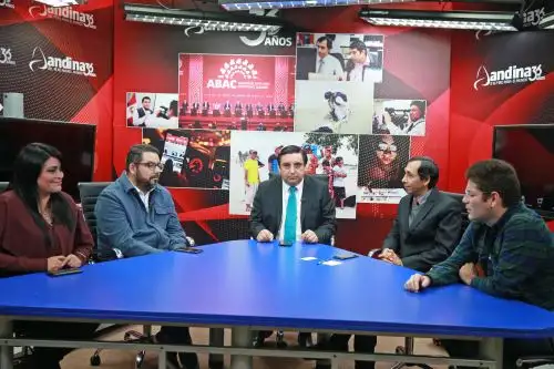 Mesa redonda del programa Mirada Económica. ANDINA/Vidal Tarqui
