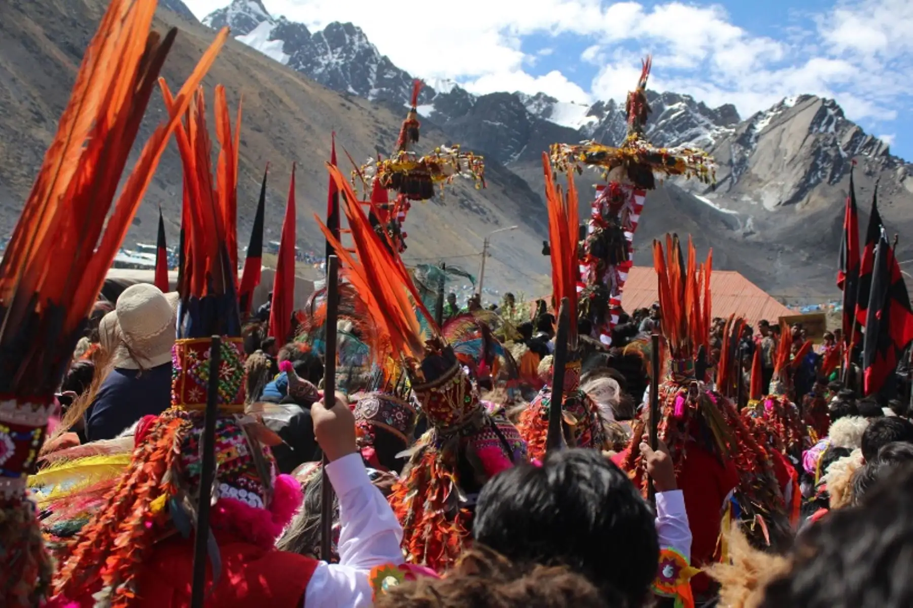 Así se vivió en Cusco la peregrinación al Santuario del Señor de Qoyllur Riti en el nevado Colque Punko. ANDINA/Percy Hurtado