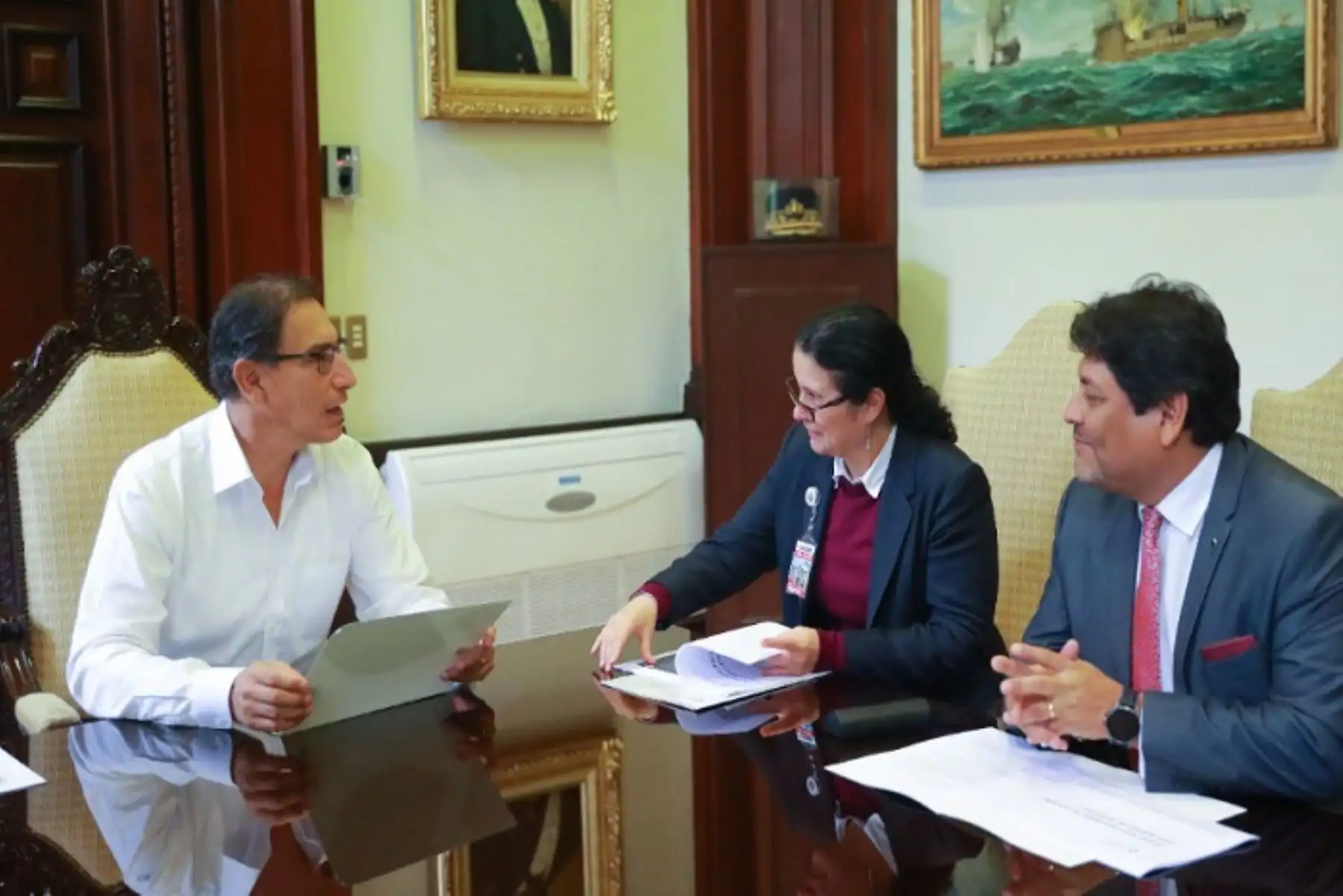 Reunión entre presidente Martín Vizcarra y titular de la Superintendencia de Banca, Seguros y AFP, Socorro Haysen.