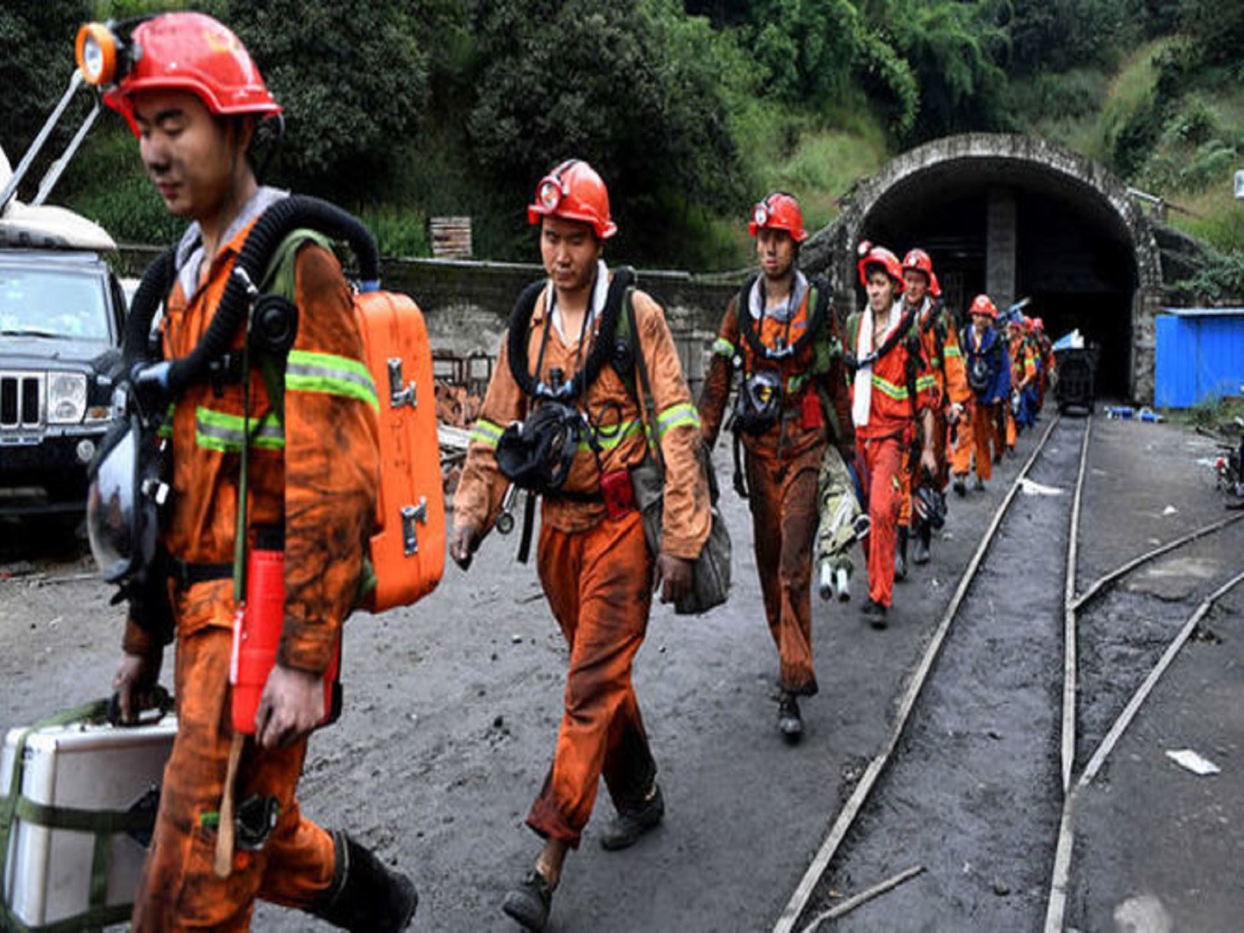 Once muertos y 25 atrapados tras explosión en una mina en China  Foto: AFP