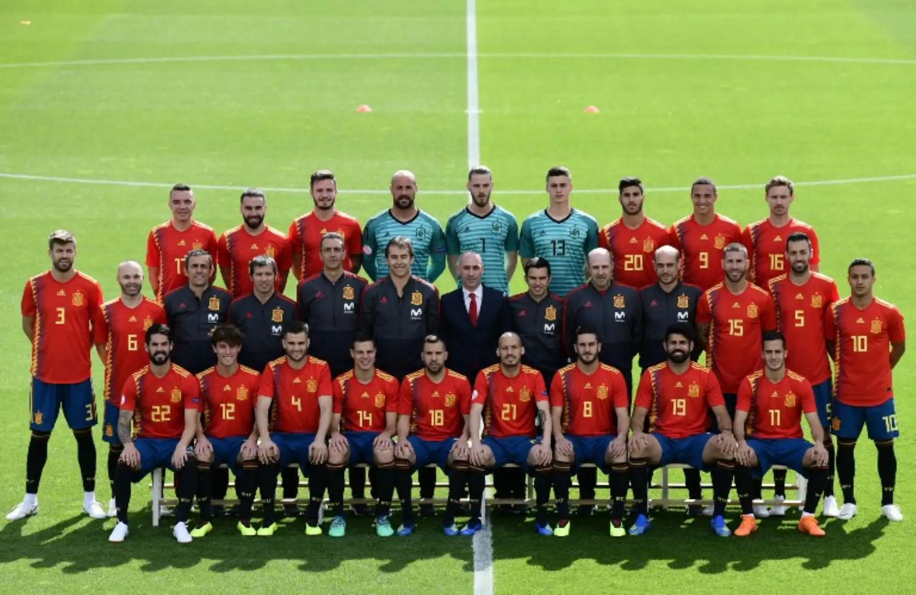 Futbolistas españoles se someten a pruebas antidopaje.