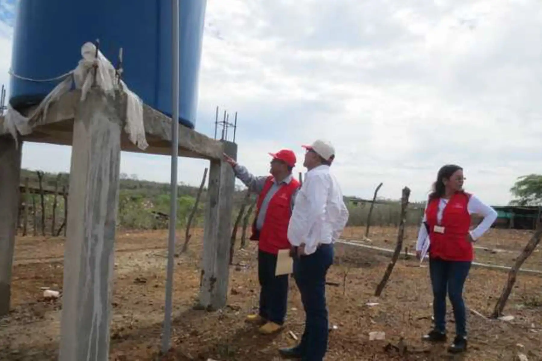 La Contraloría General de la República identificó dos hechos que podrían generar riesgos y afectar la ejecución de los trabajos de instalación de tanques elevados para el depósito de agua potable en el caserío de Belén, ubicado en el distrito de Pampas de Hospital, en la provincia y región Tumbes.