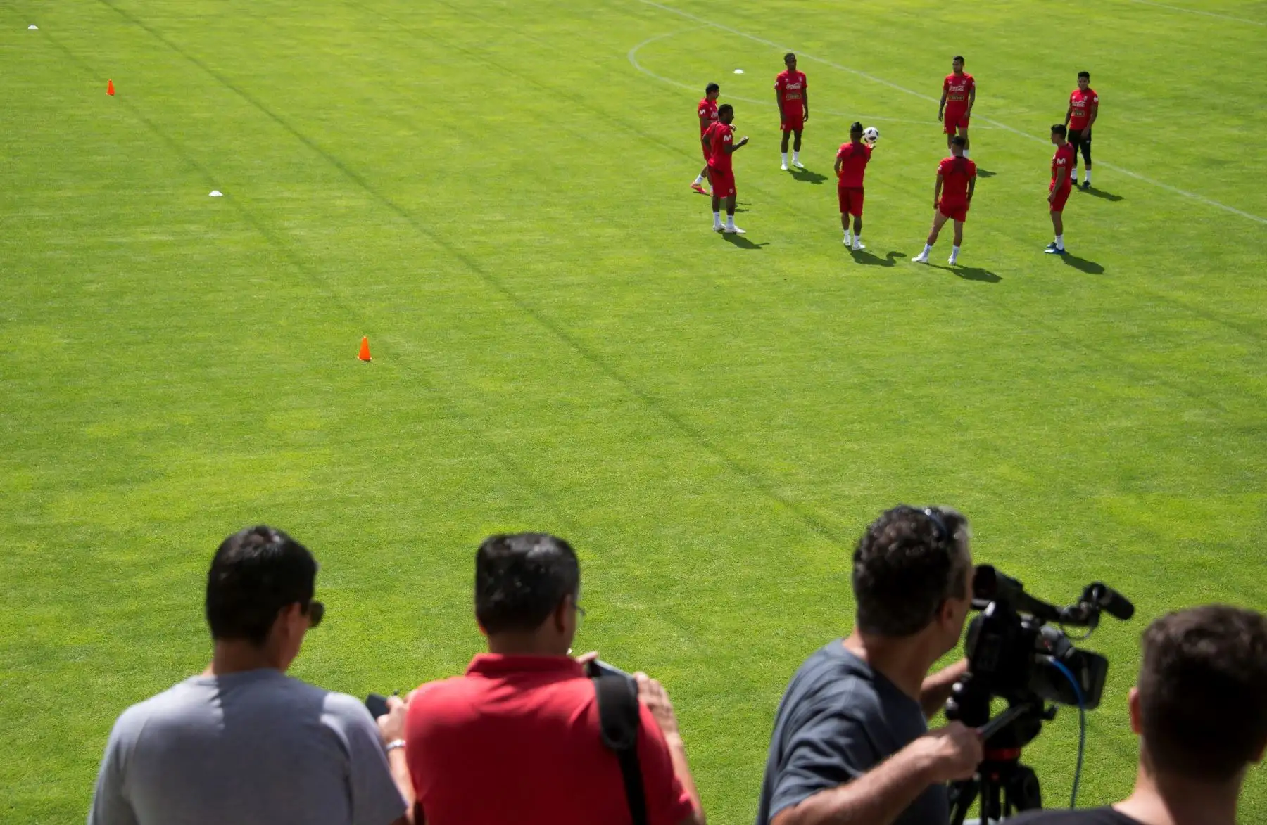 La selección peruana entrena en Schruns (Austria) para preparar su participación en la Copa del Mundo de Rusia 2018. Foto: EFE.