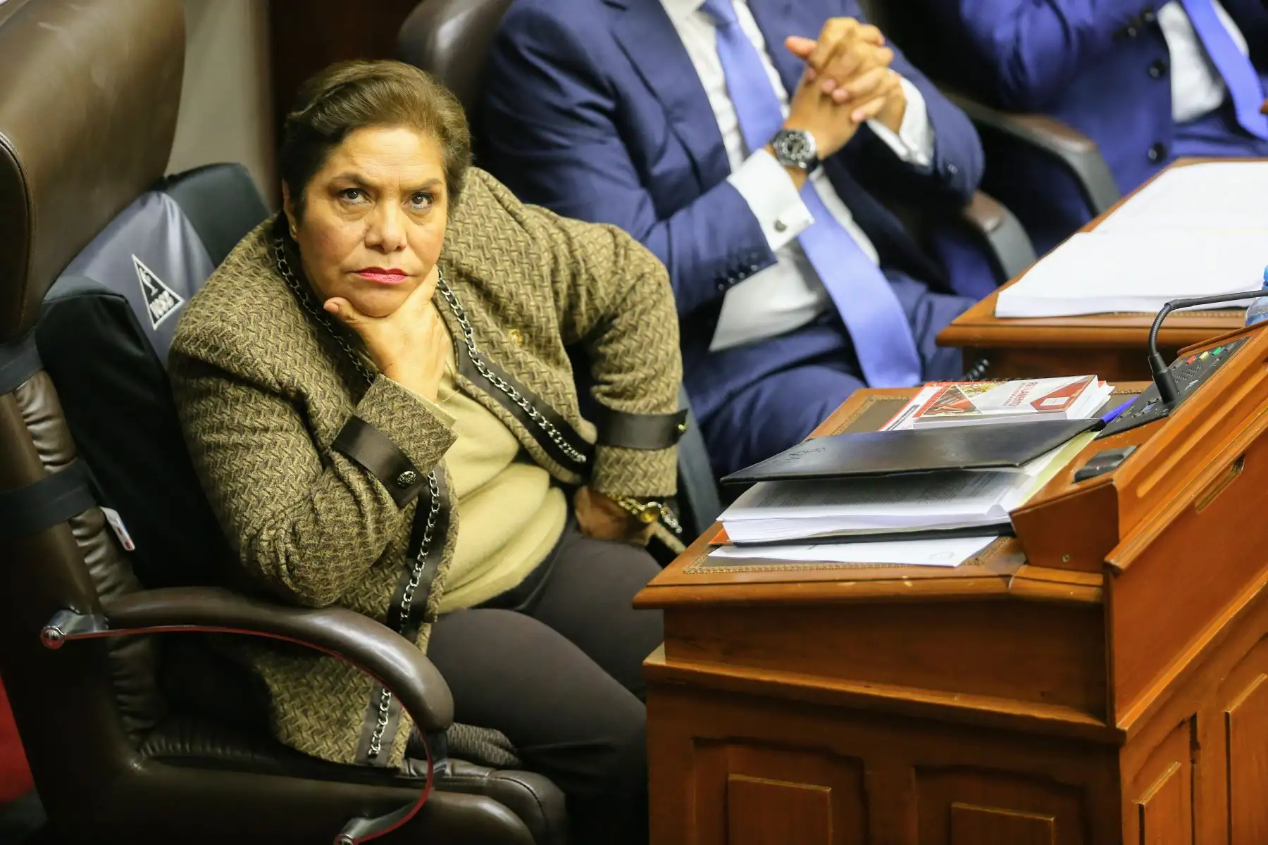 Congresista Luz Salgado participa de la sesión extraordinaria. Foto: ANDINA/Luis Iparraguirre
