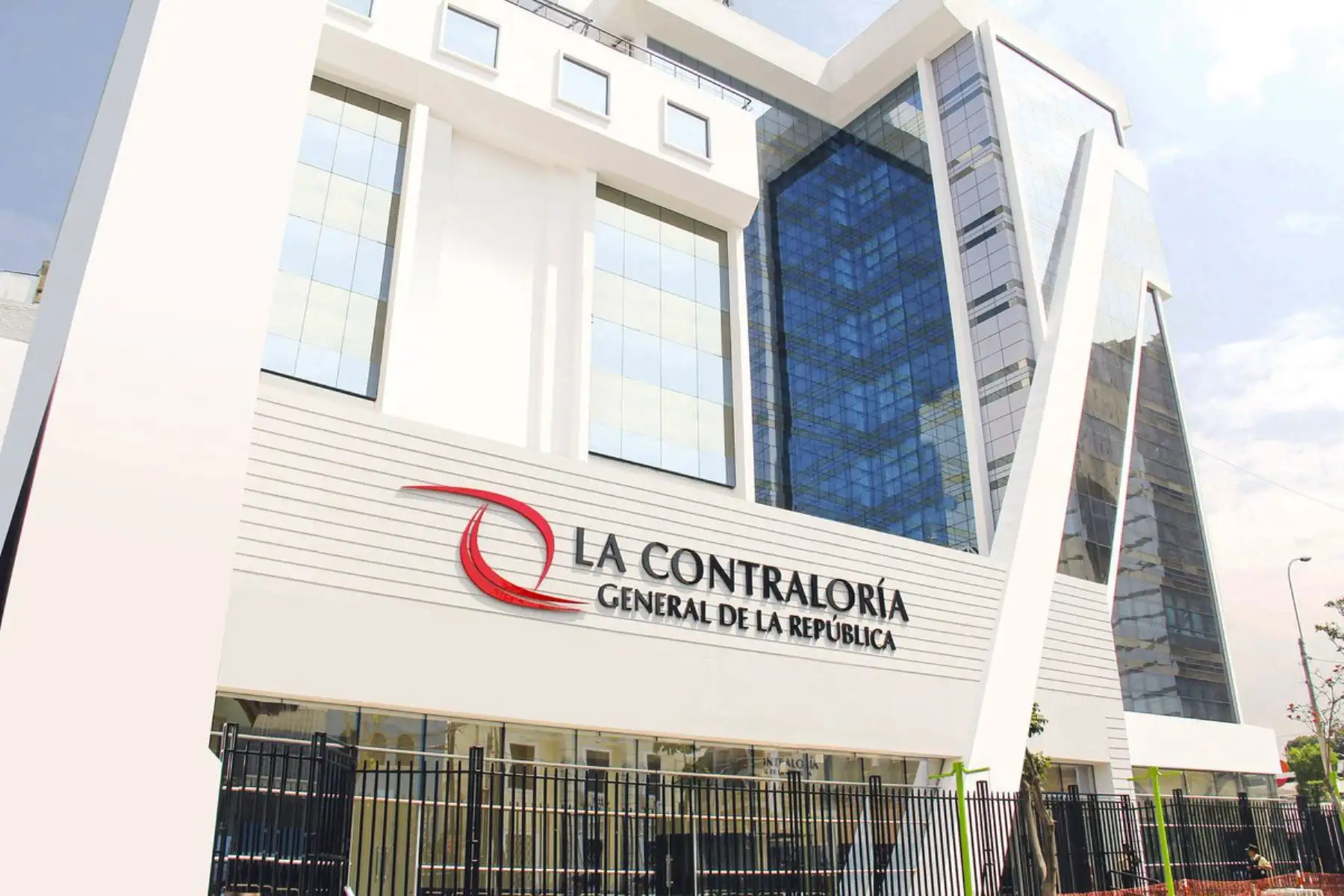La Contraloría General de la República detectó cuatro riesgos que podrían afectar la gestión del programa Vaso de Leche de la Municipalidad Provincial de Contralmirante Villar, en la región Tumbes, así como la mejora del nivel nutricional y la calidad de vida de los beneficiarios.