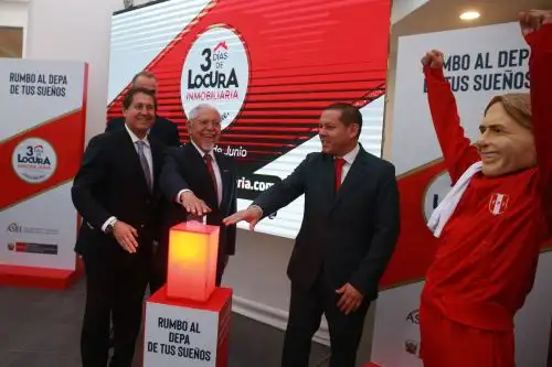 Ministro de Vivienda, Javier Piqué, inaugura feria inmobiliaria online. ANDINA/Vidal Tarqui