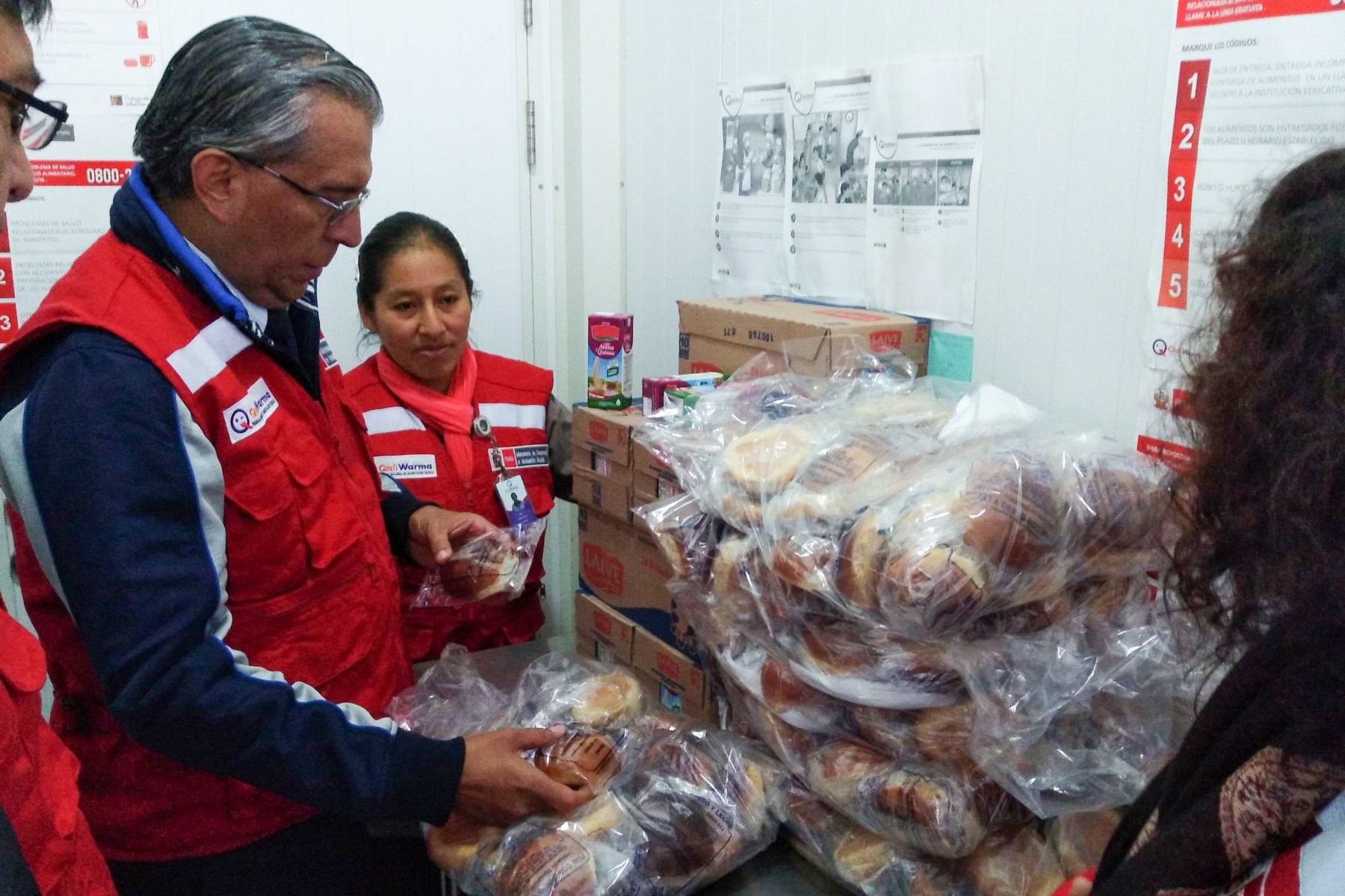 En Villa María del Triunfo, se brinda el servicio alimentario en la modalidad raciones en 77 colegios a 30 mil niños y niñas. Foto: difusión