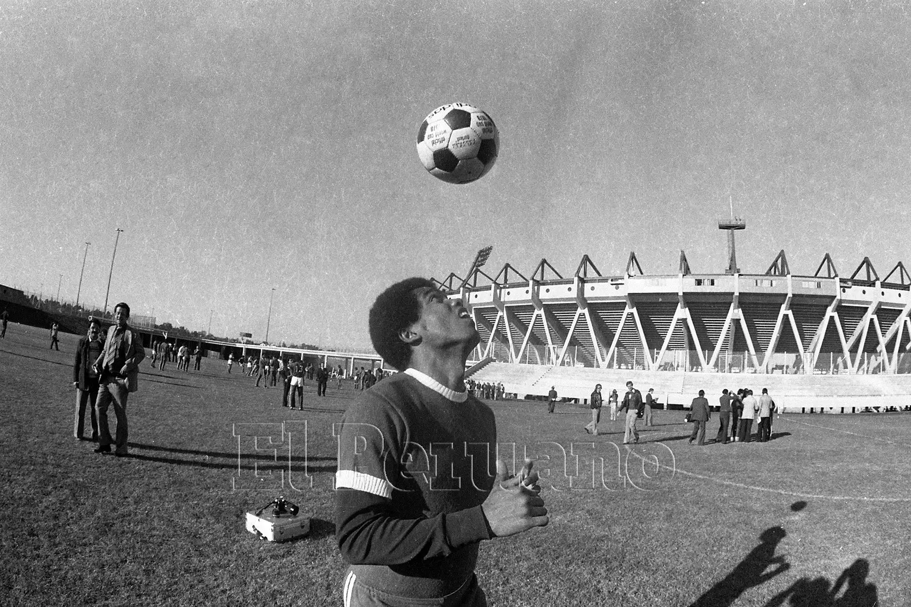 Córdoba, Argentina - 12 junio 1978 / Teófilo Cubillas volante de la selección peruana de fútbol que se prepara para el encuentro frente a Brasil por la segunda fase de Argentina 78.
Foto: ANDINA/Archivo Histórico El Peruano