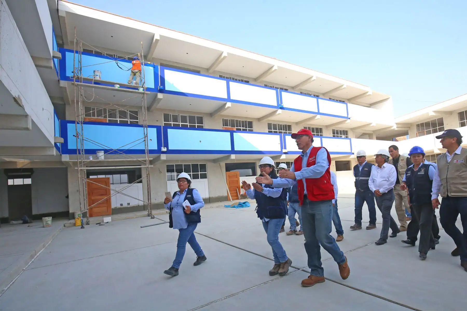 Presidente  Martin Vizcarra inspeccionó las obras de mejoramiento de la Institución Educativa Julio Gutiérrez en Huanchaco. Foto:ANDINA/Prensa Presidencia