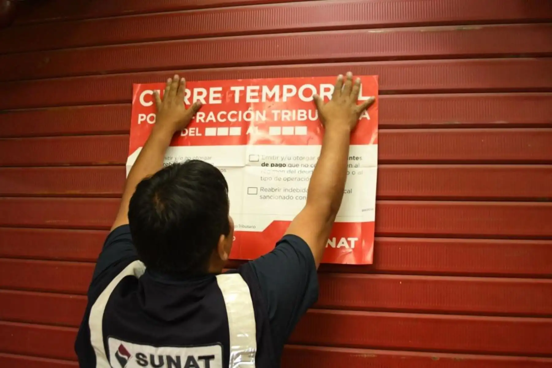Sunat sanciona a restaurantes por no entregar comprobantes de pago.