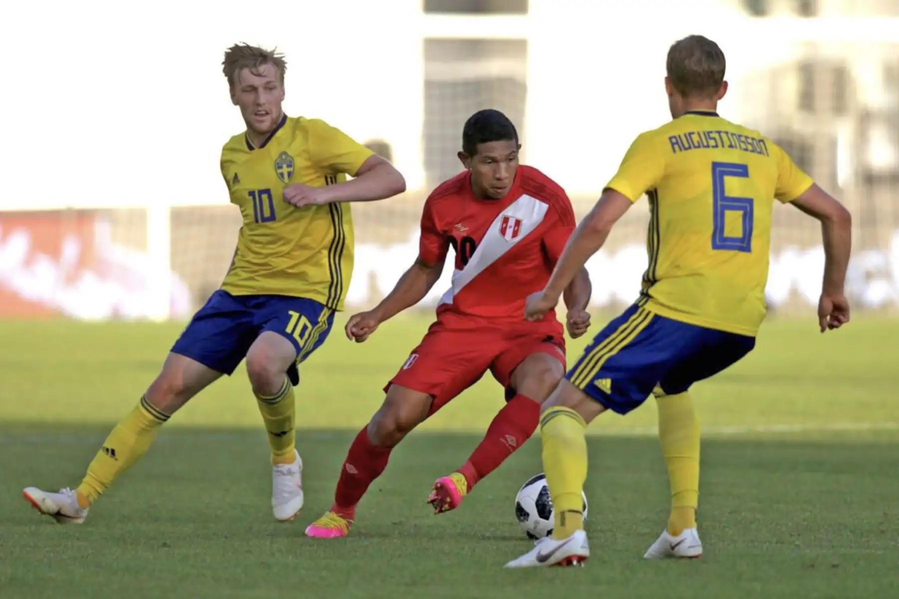 La selección peruana empató sin goles ante su similar de Suecia en el último amistoso de la Blanquirroja antes de su participación en el Mundial Rusia 2018.Foto: ANDINA/FPF
