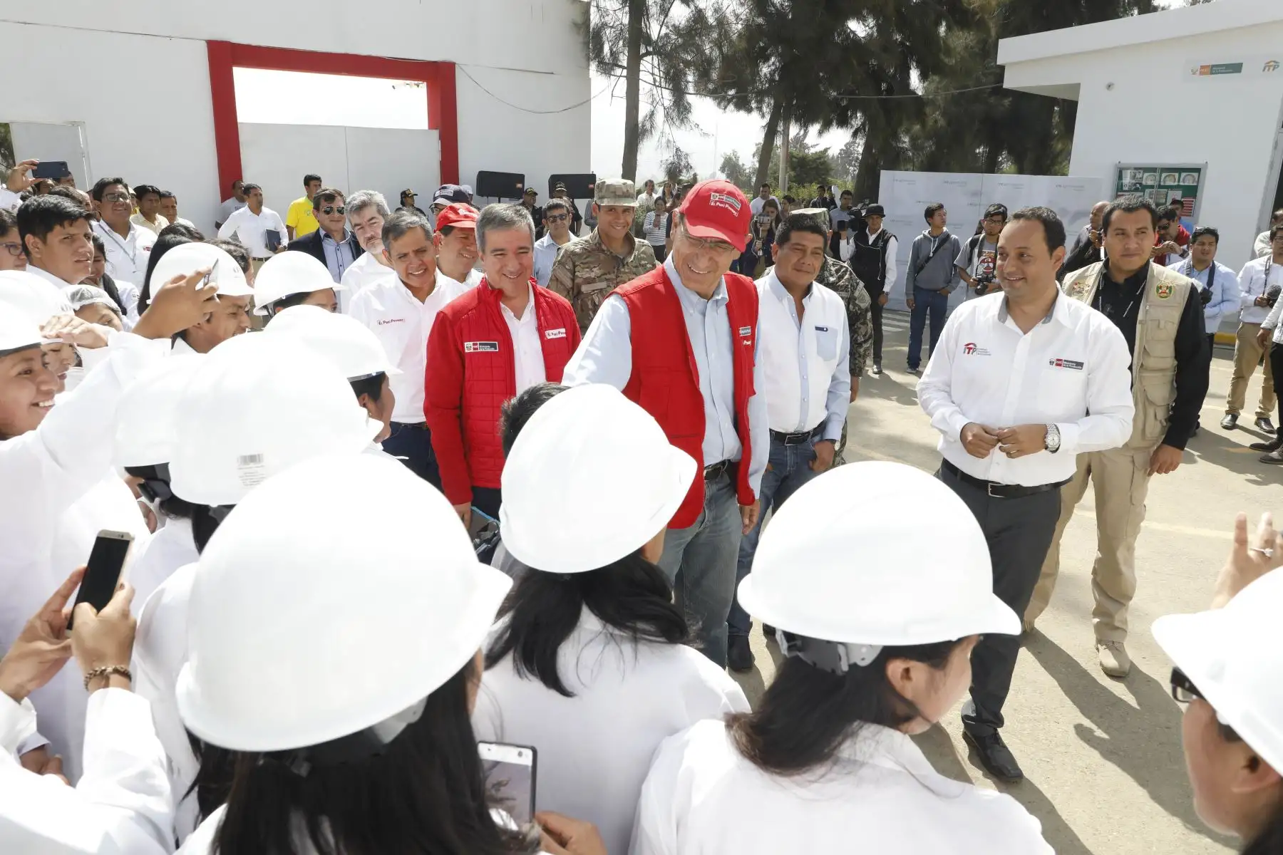 Ministro de la Producción, Raúl Pérez-Reyes. Cortesía.